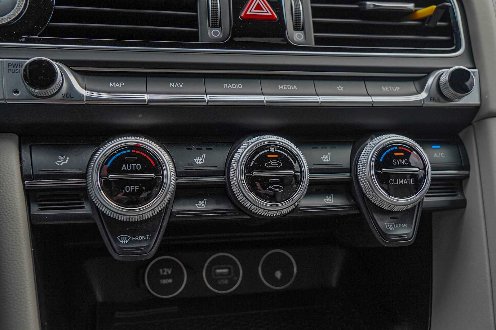 Thumbnail: 2023 Genesis G70 - 20