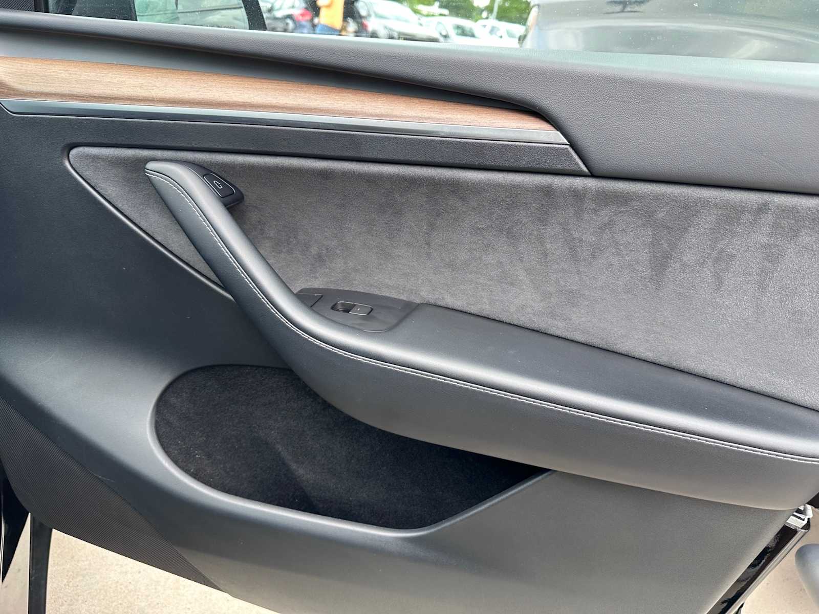 Thumbnail: 2023 Tesla Model Y - 17