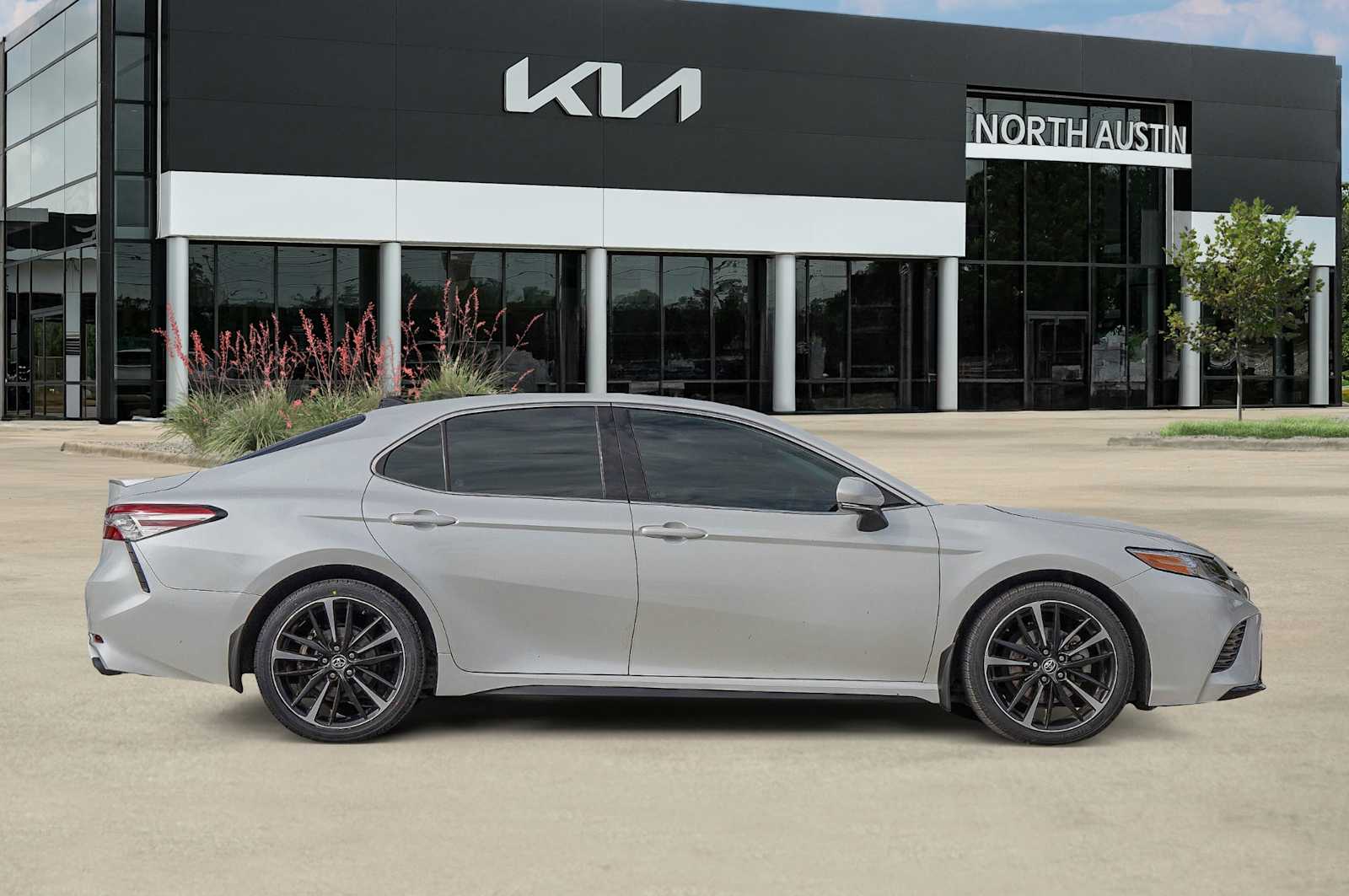 Thumbnail: 2020 Toyota Camry - 7