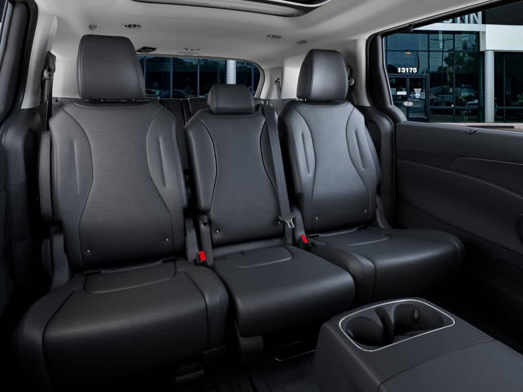 Thumbnail: 2026 Kia Carnival - 16