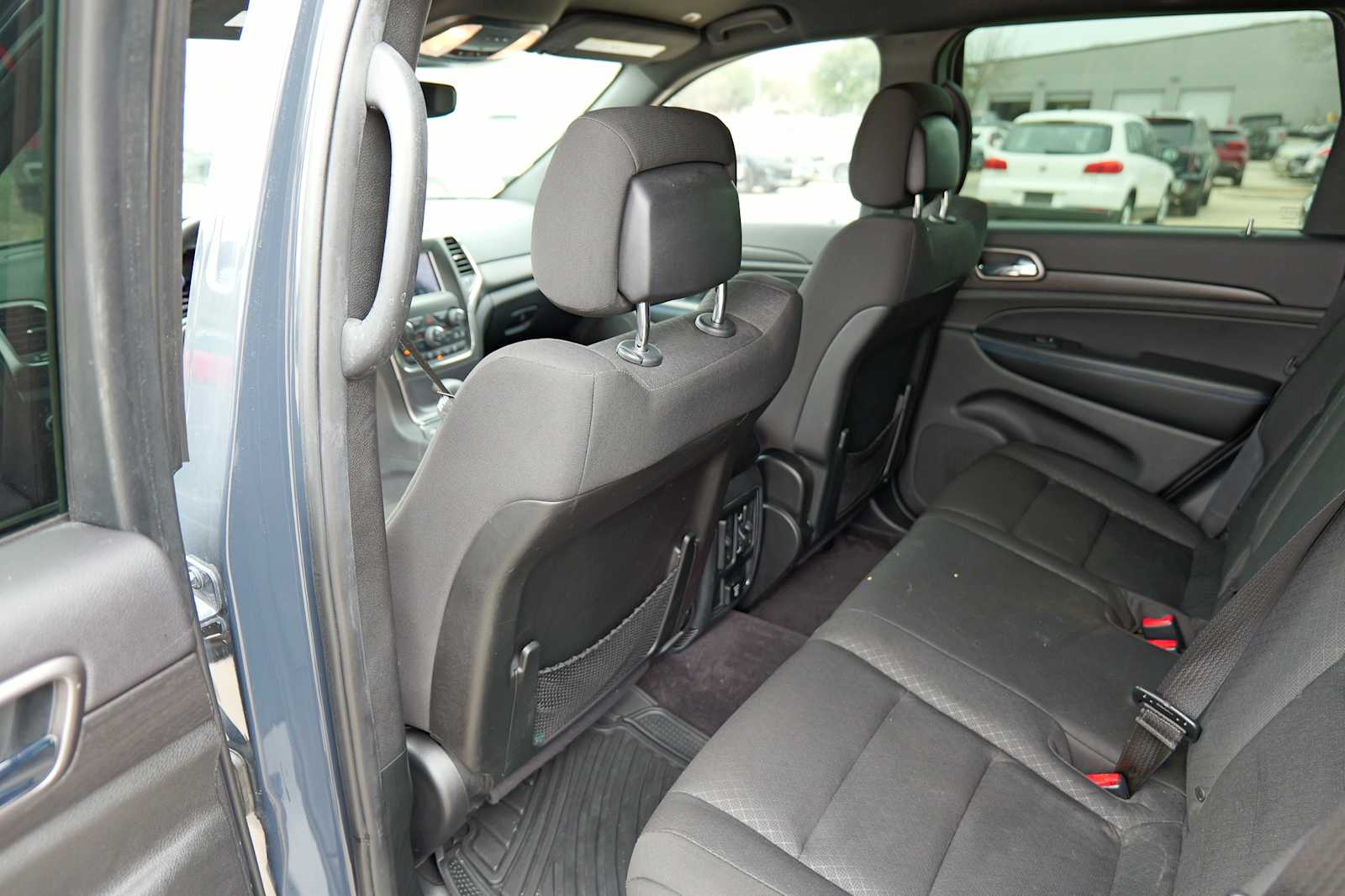 Thumbnail: 2018 Jeep Grand Cherokee - 21