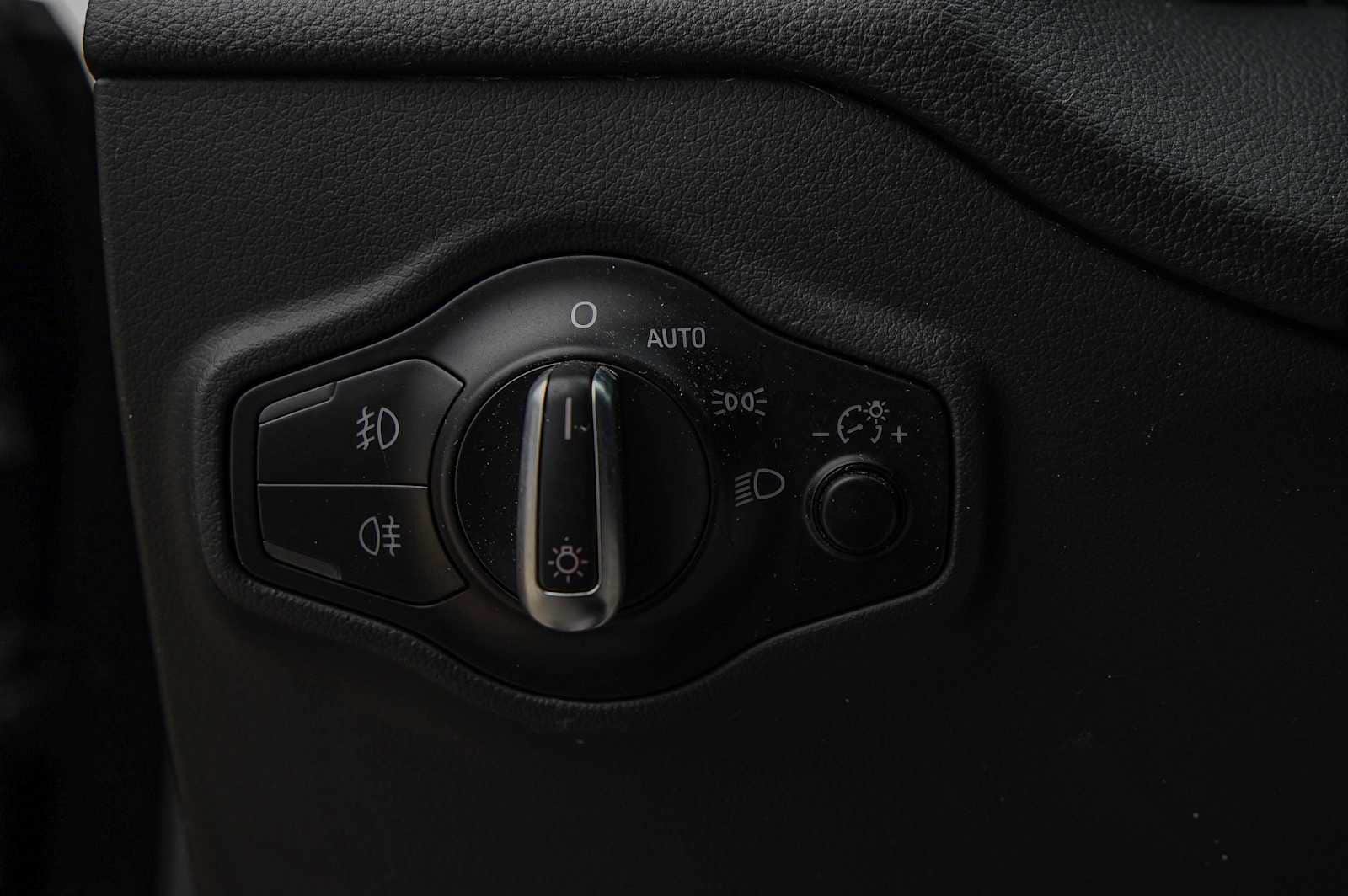 Thumbnail: 2015 Audi Q5 - 22