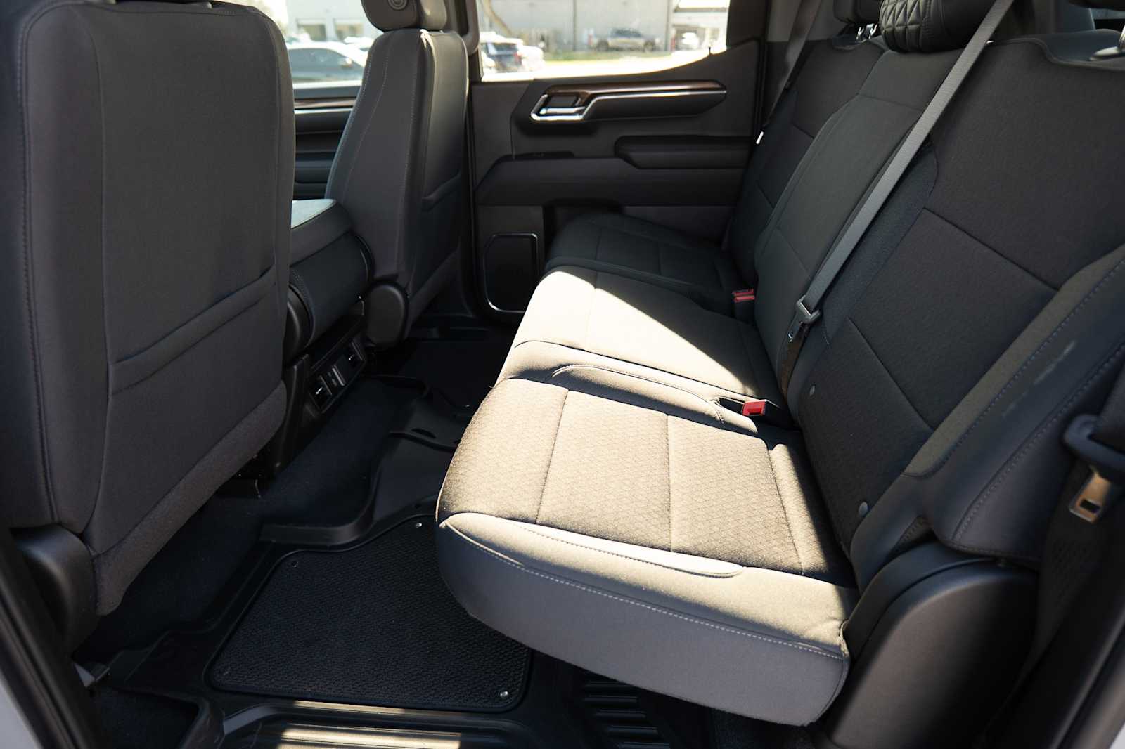 Thumbnail: 2025 Chevrolet Silverado 1500 - 24