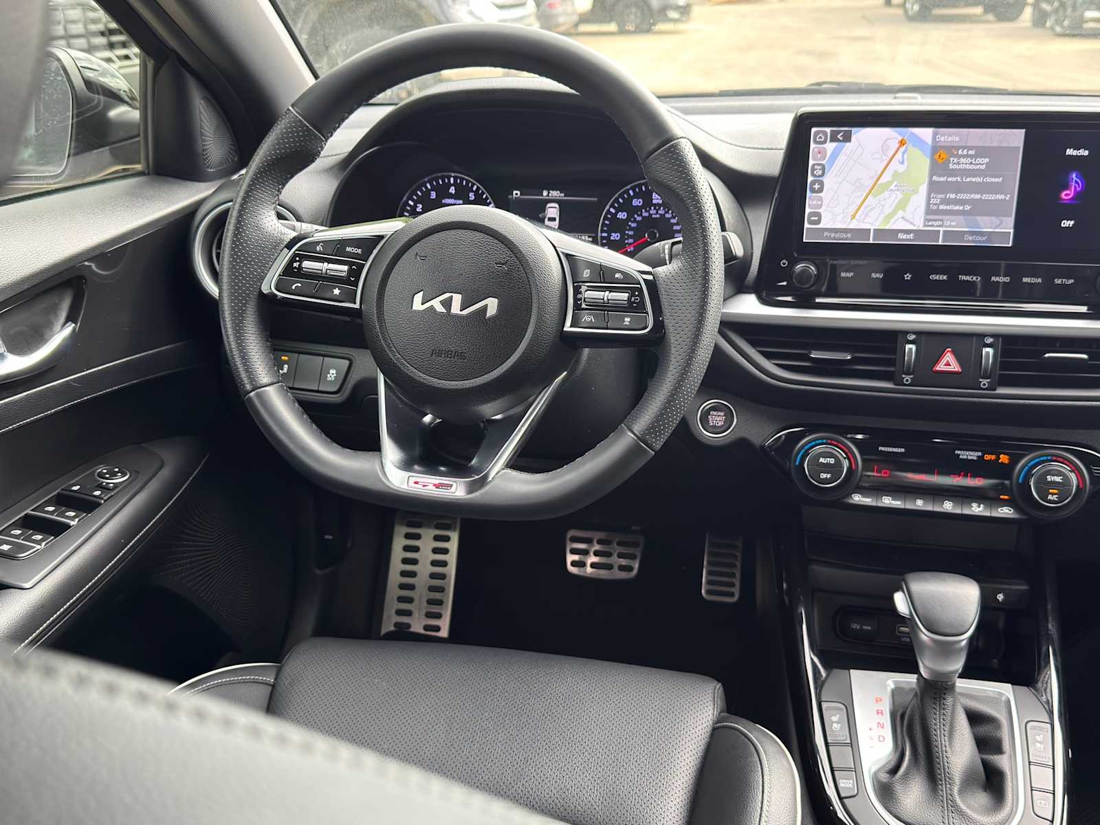 Thumbnail: 2024 Kia Forte - 28