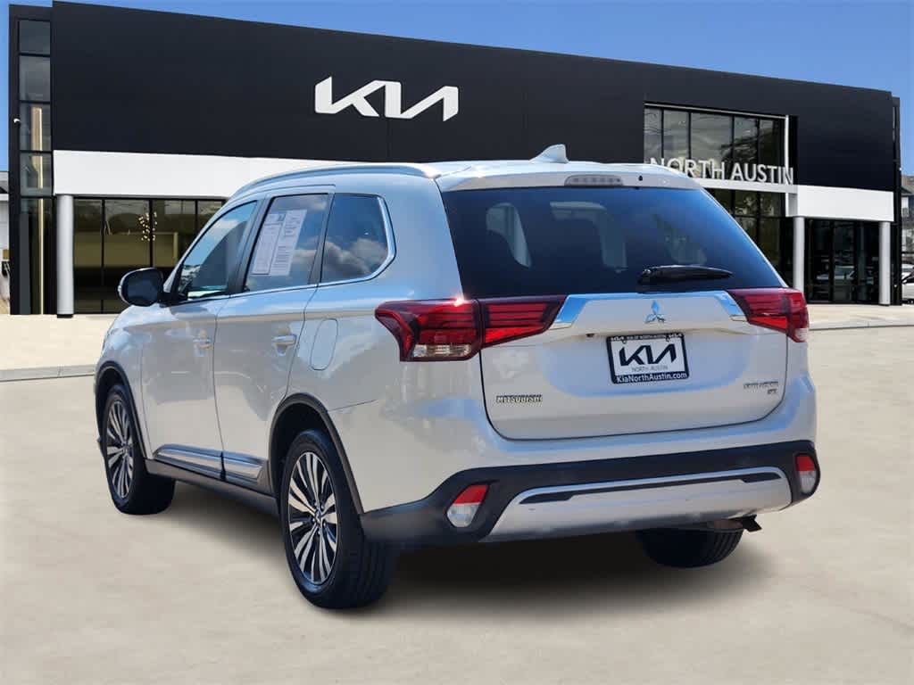 Thumbnail: 2019 Mitsubishi Outlander - 5