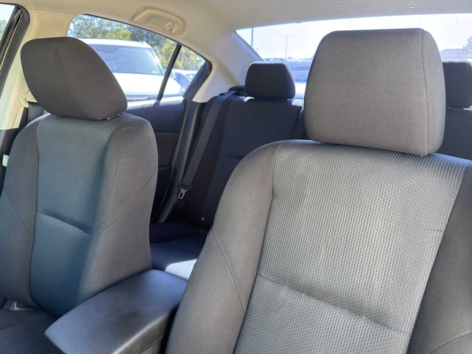 Thumbnail: 2011 Mazda Mazda3 - 11