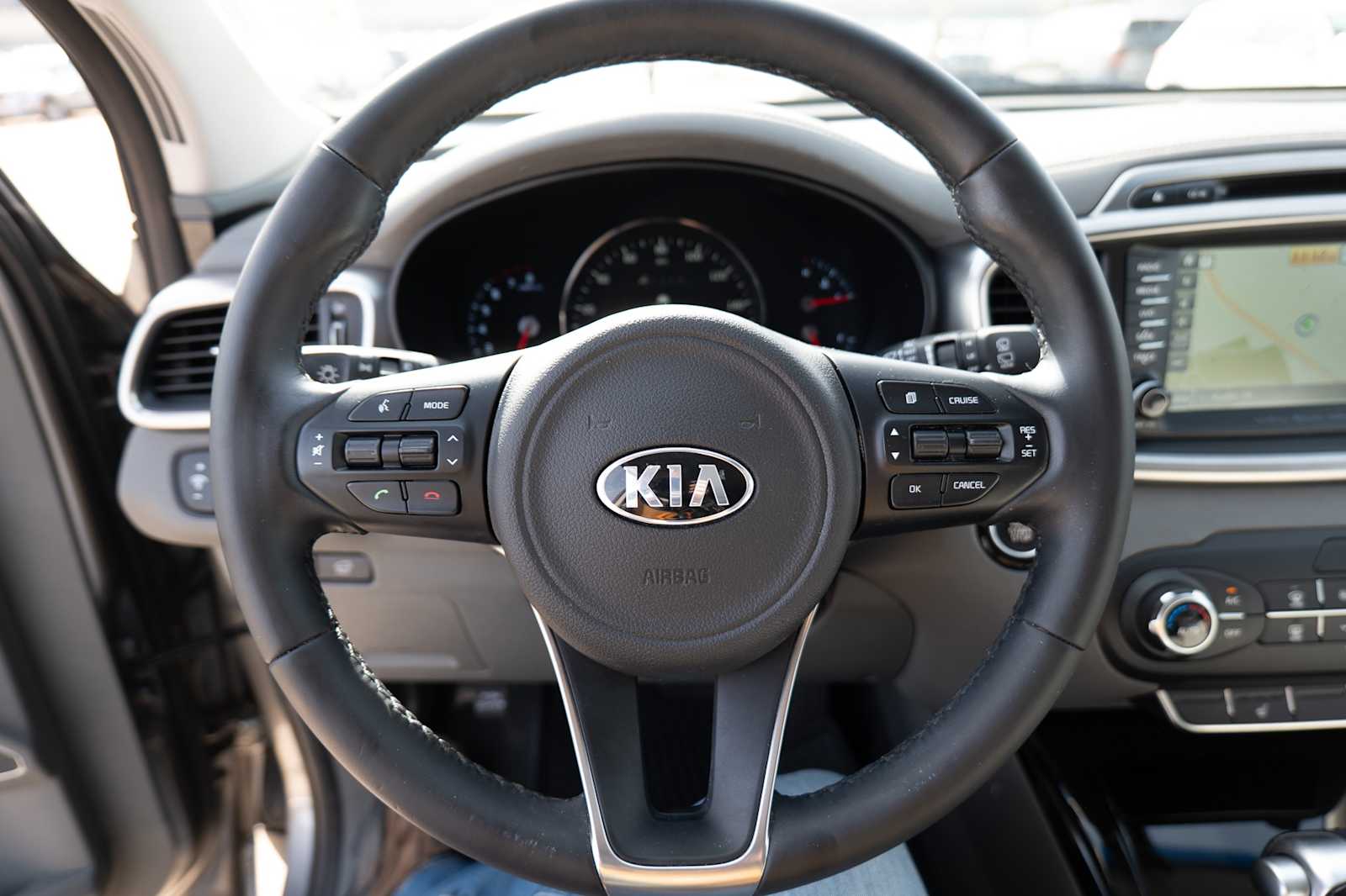 Thumbnail: 2018 Kia Sorento - 12