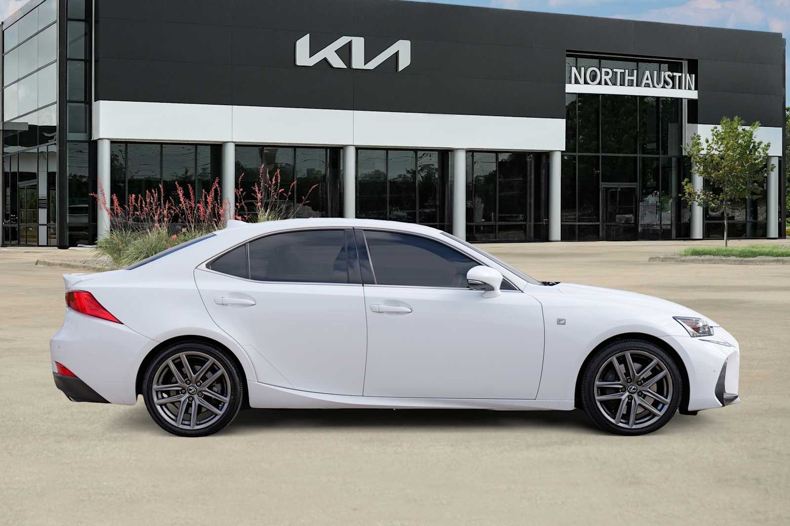 Thumbnail: 2020 Lexus IS - 7