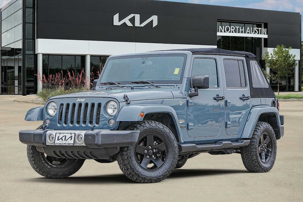 Used 2015 Jeep Wrangler Unlimited Sahara 4x4 SUV