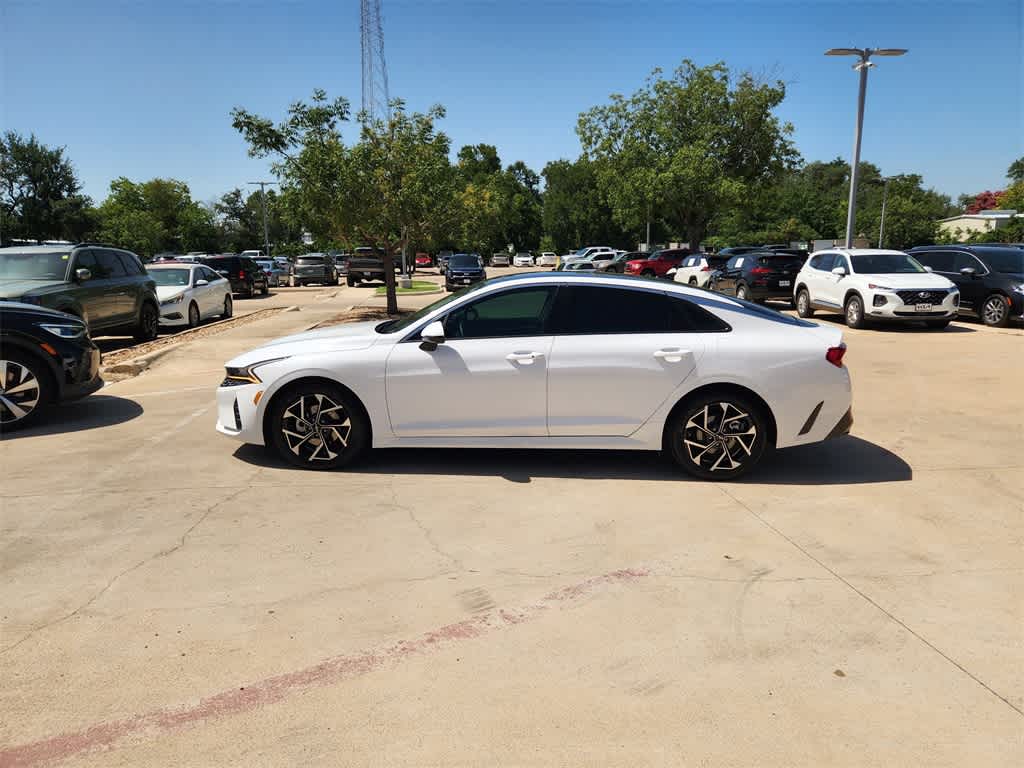 Thumbnail: 2022 Kia K5 - 4