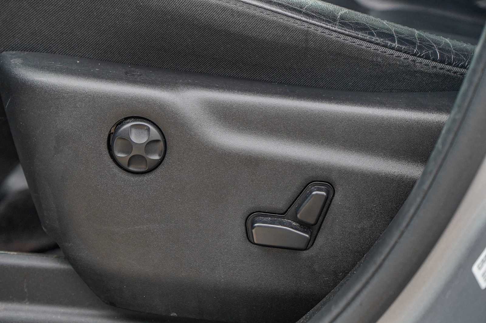 Thumbnail: 2018 Jeep Grand Cherokee - 24