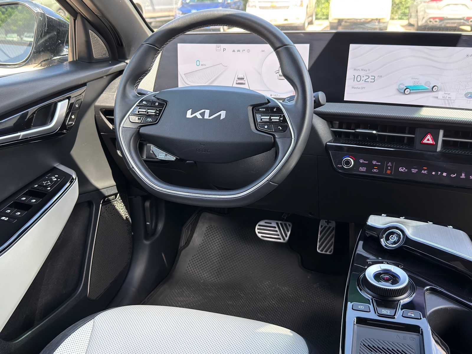 Thumbnail: 2024 Kia EV6 - 23