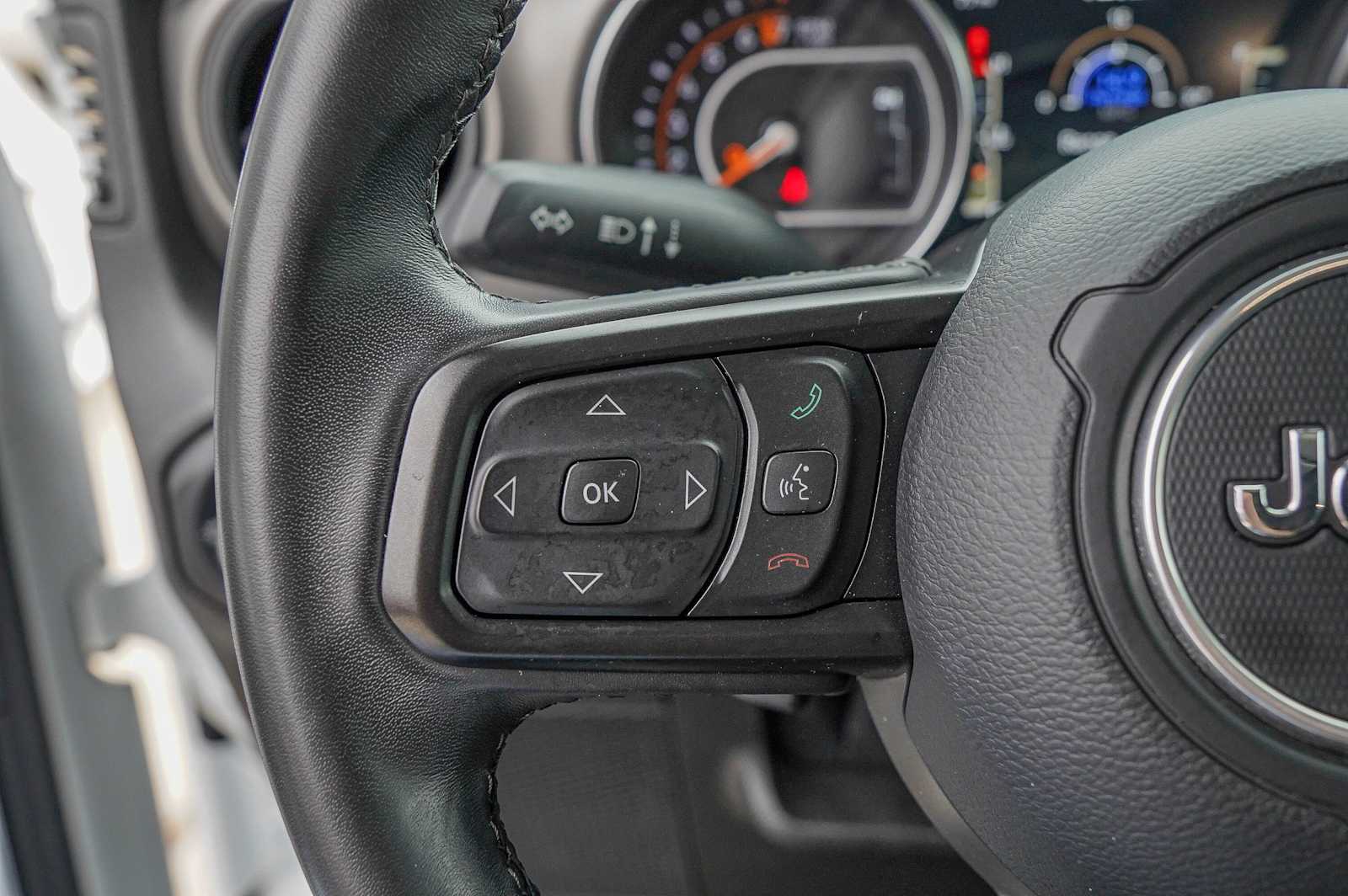 Thumbnail: 2022 Jeep Gladiator - 13