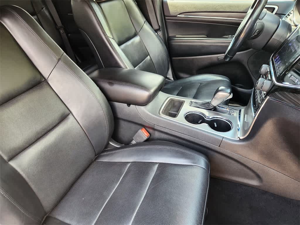 Thumbnail: 2020 Jeep Grand Cherokee - 13