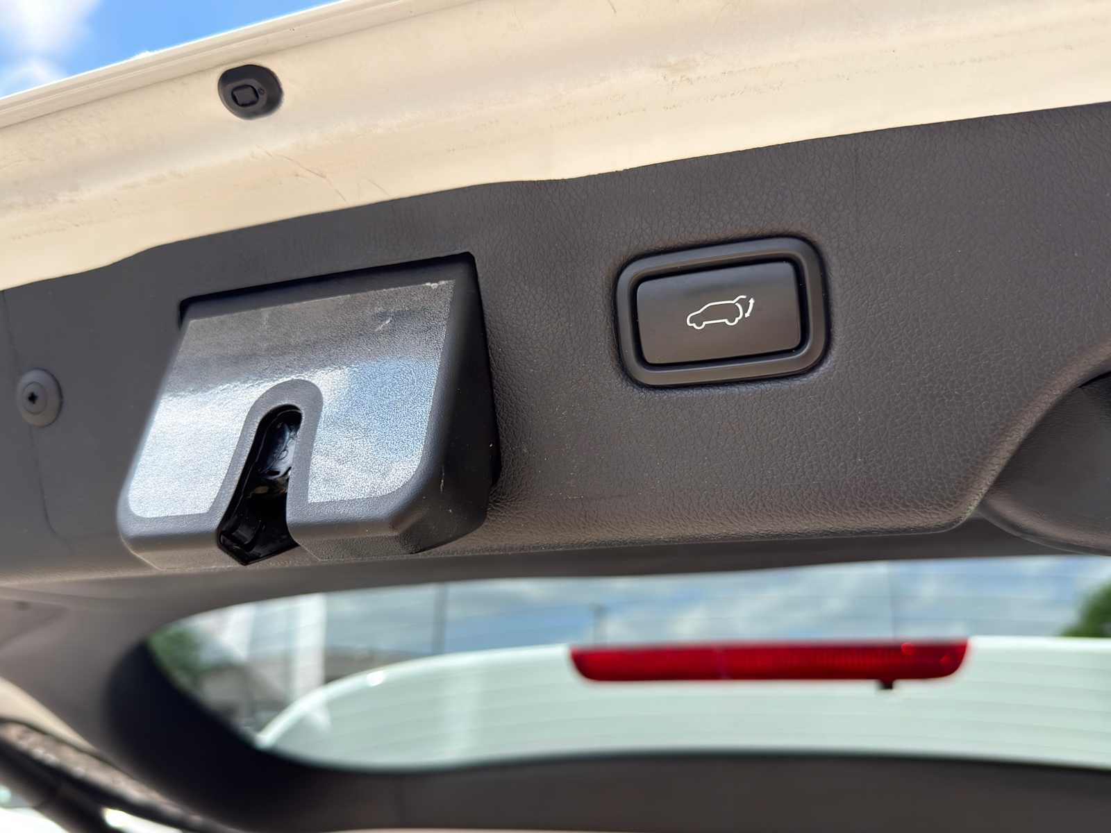 Thumbnail: 2020 Kia Sorento - 7