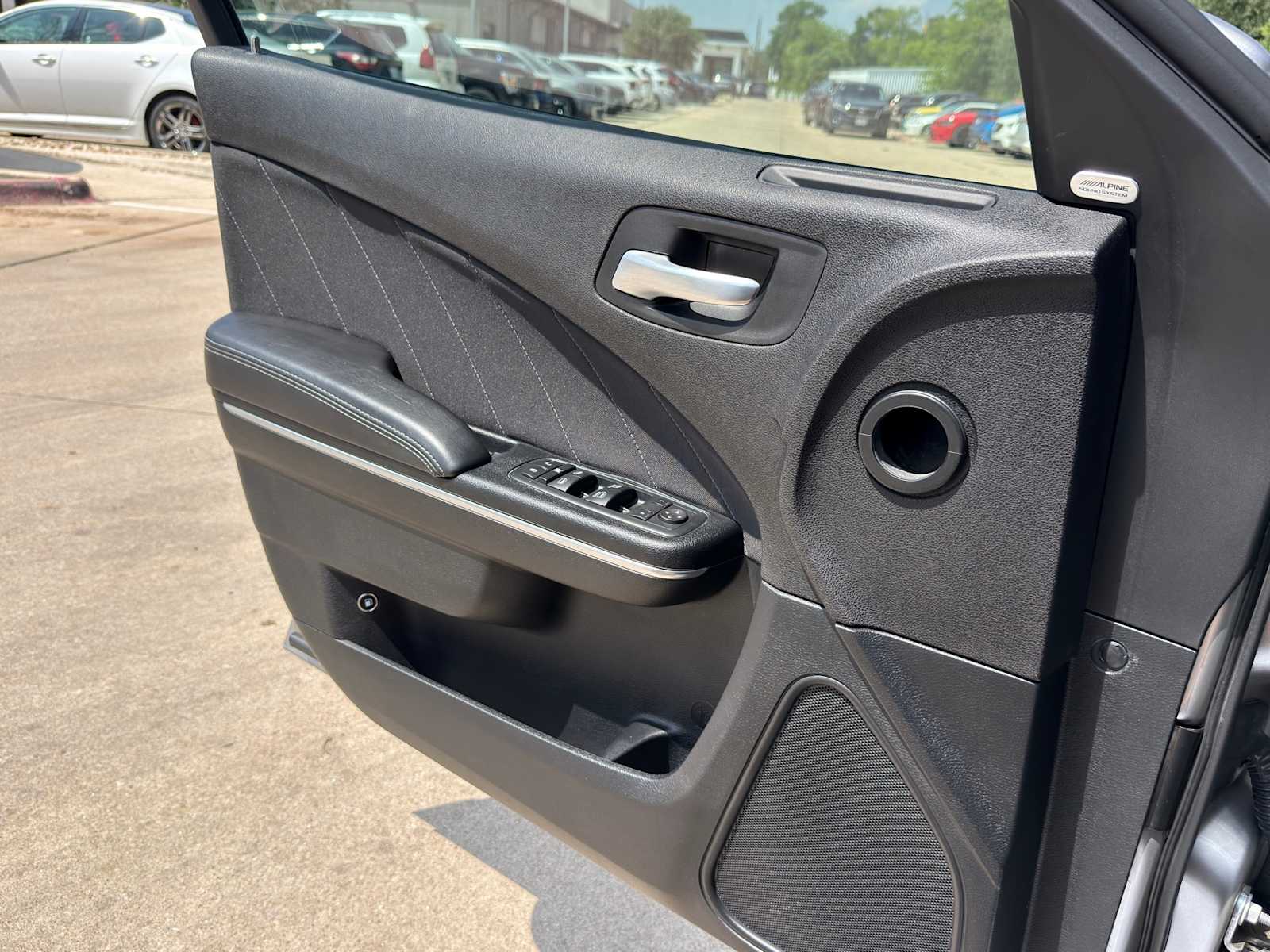 Thumbnail: 2016 Dodge Charger - 23