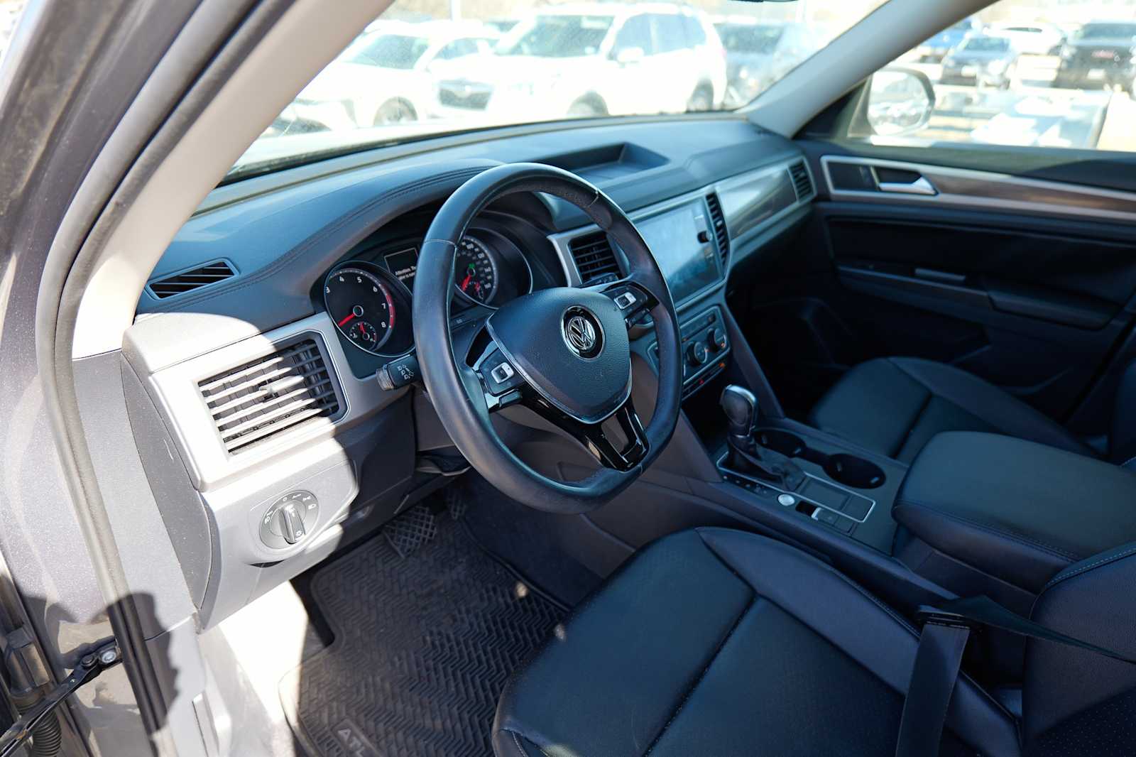 Thumbnail: 2019 Volkswagen Atlas - 9