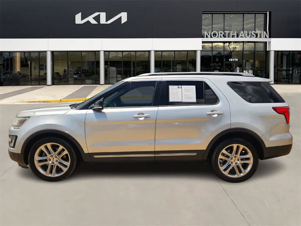 Thumbnail: 2016 Ford Explorer - 4