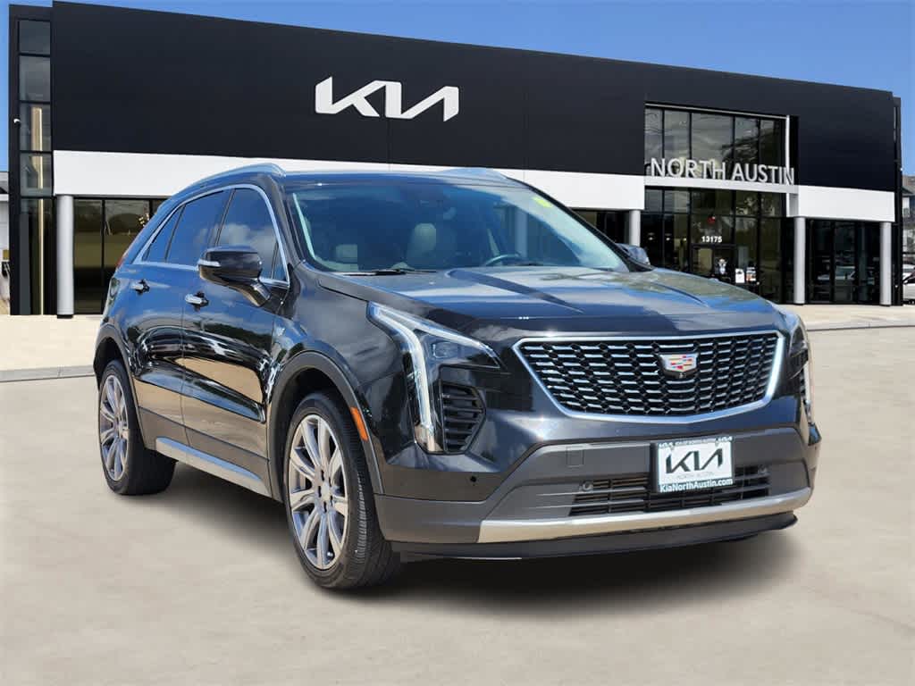 Thumbnail: 2023 Cadillac XT4 - 3