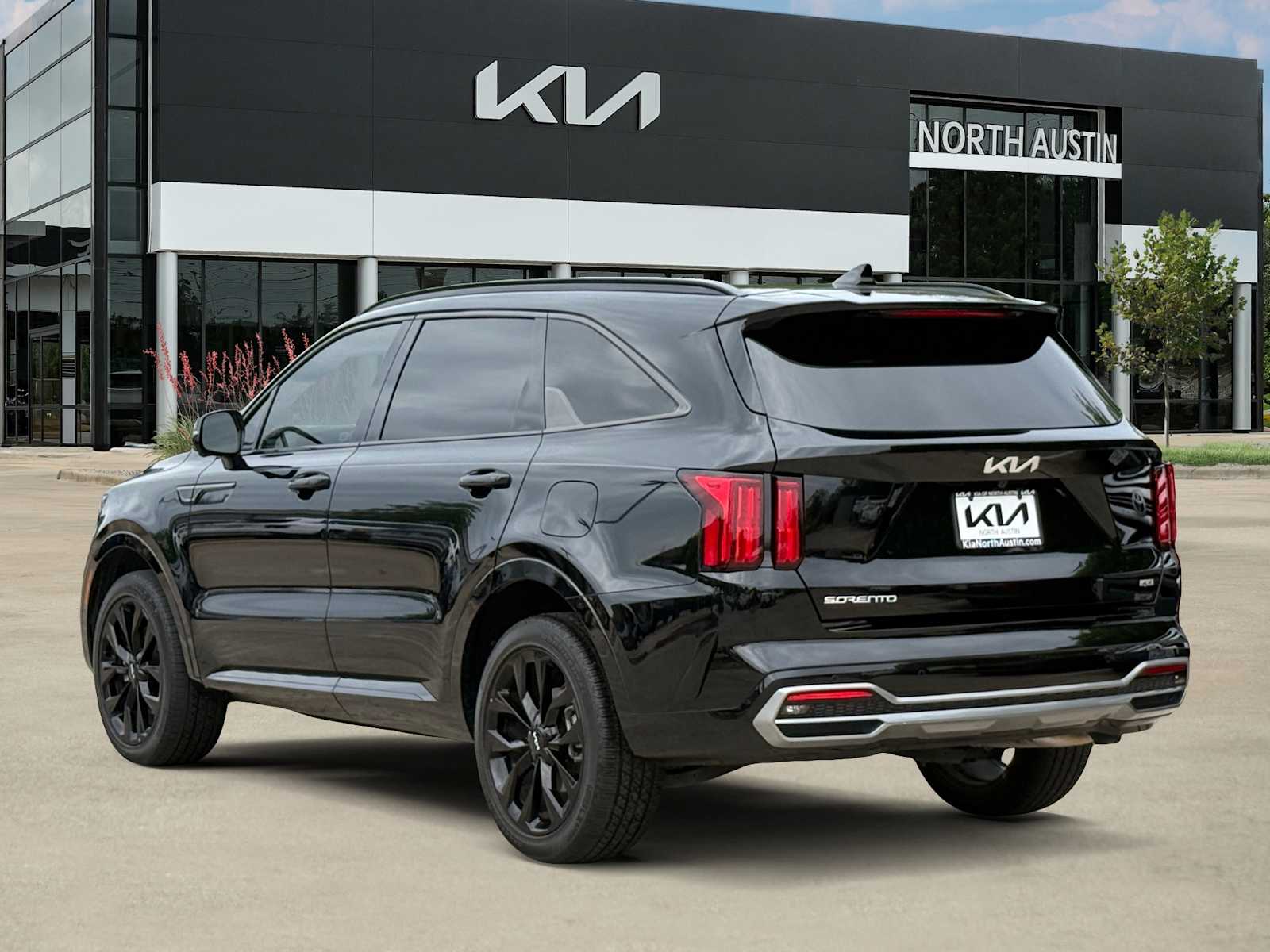 Thumbnail: 2023 Kia Sorento - 9