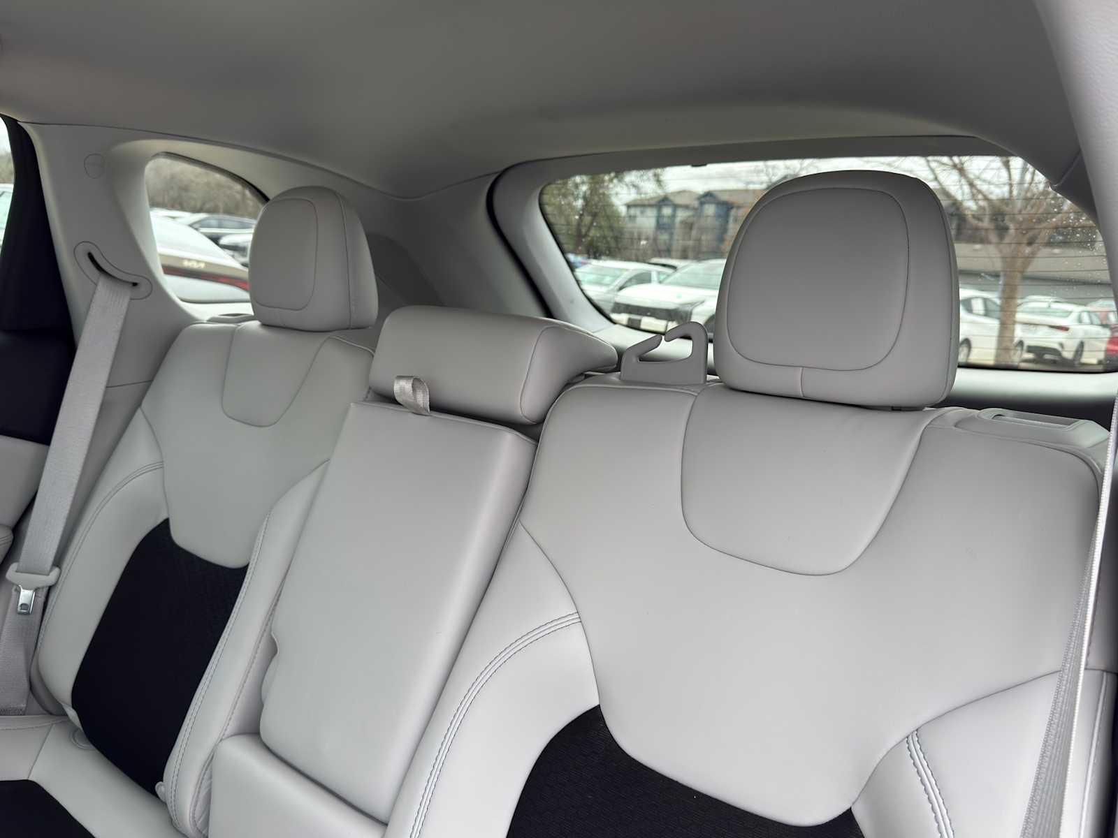 Thumbnail: 2021 Jeep Cherokee - 34