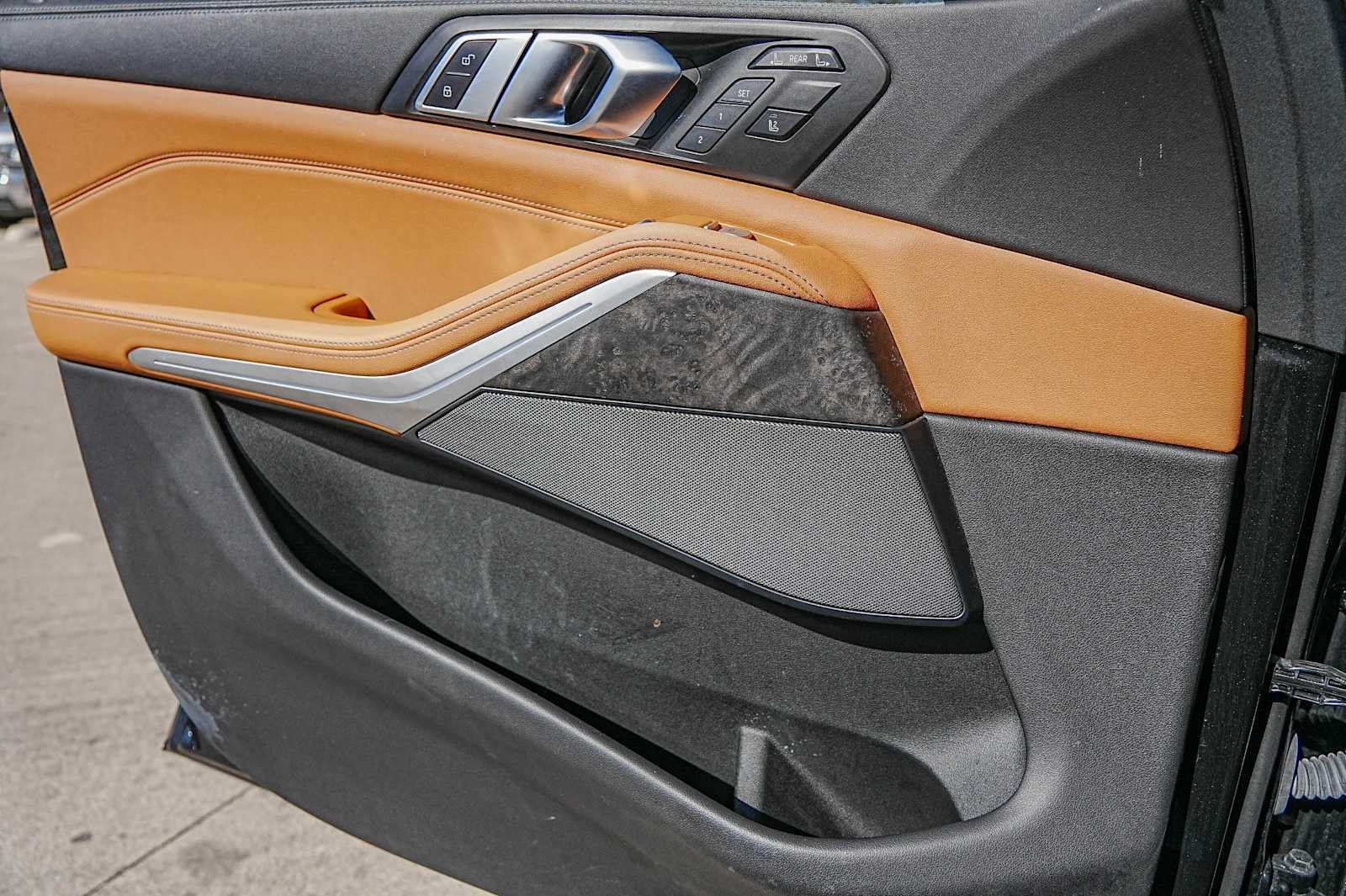 Thumbnail: 2023 BMW X7 - 26