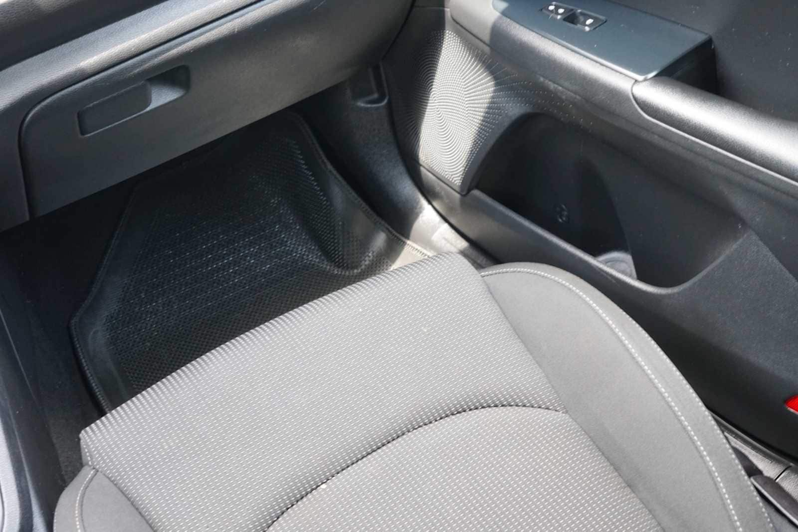 Thumbnail: 2021 Kia Forte - 20