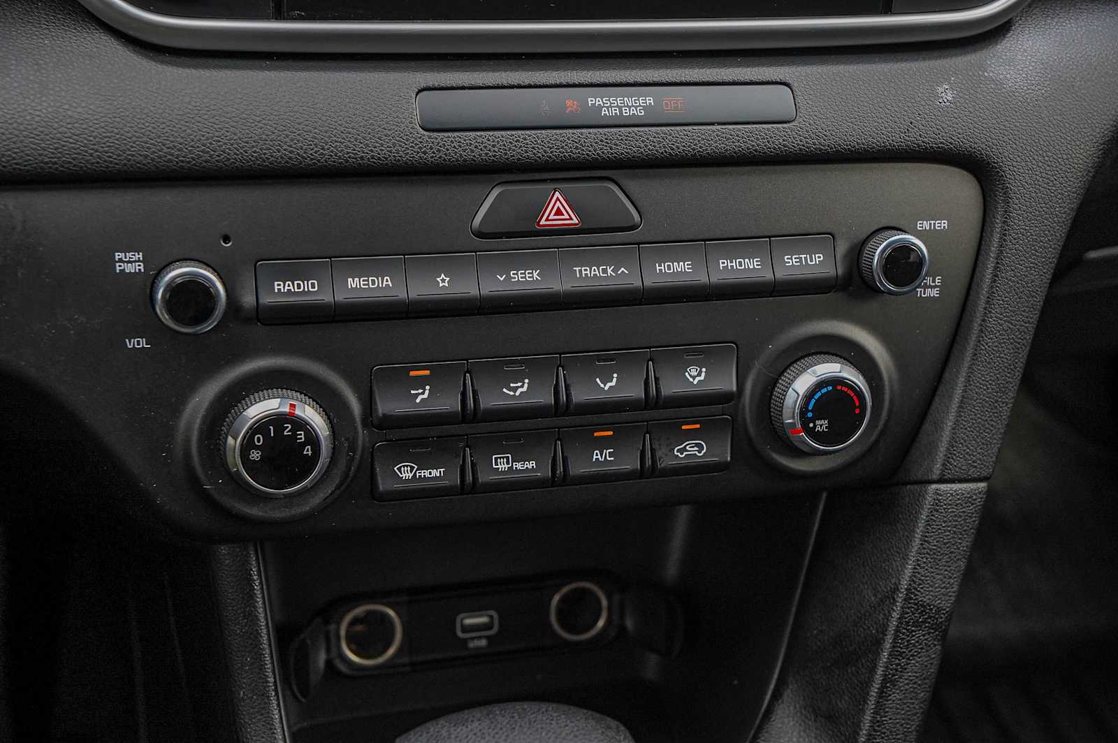 Thumbnail: 2021 Kia Sportage - 18