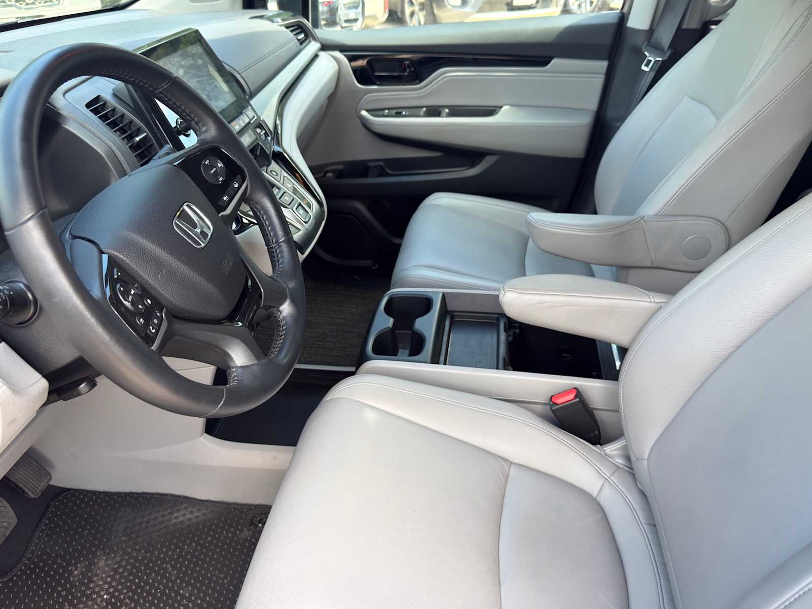 Thumbnail: 2023 Honda Odyssey - 8