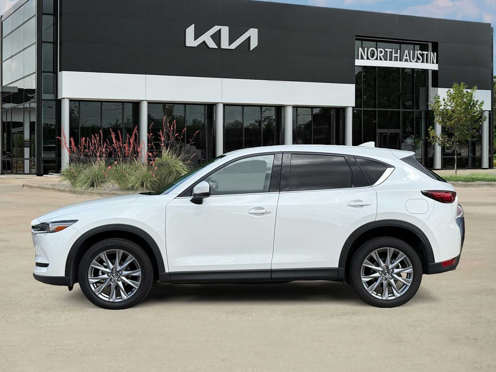 Thumbnail: 2021 Mazda CX-5 - 4