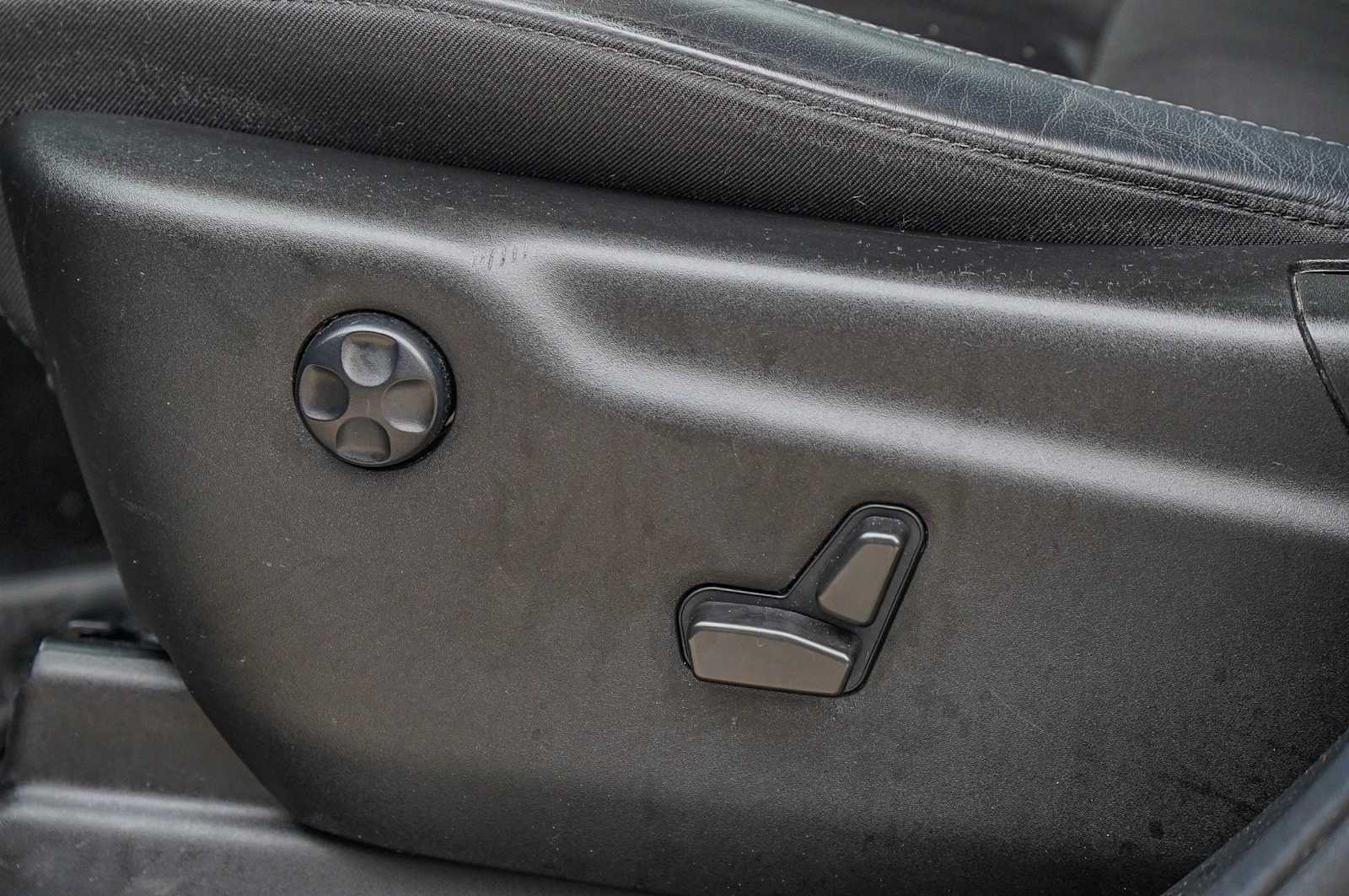 Thumbnail: 2022 Dodge Durango - 23