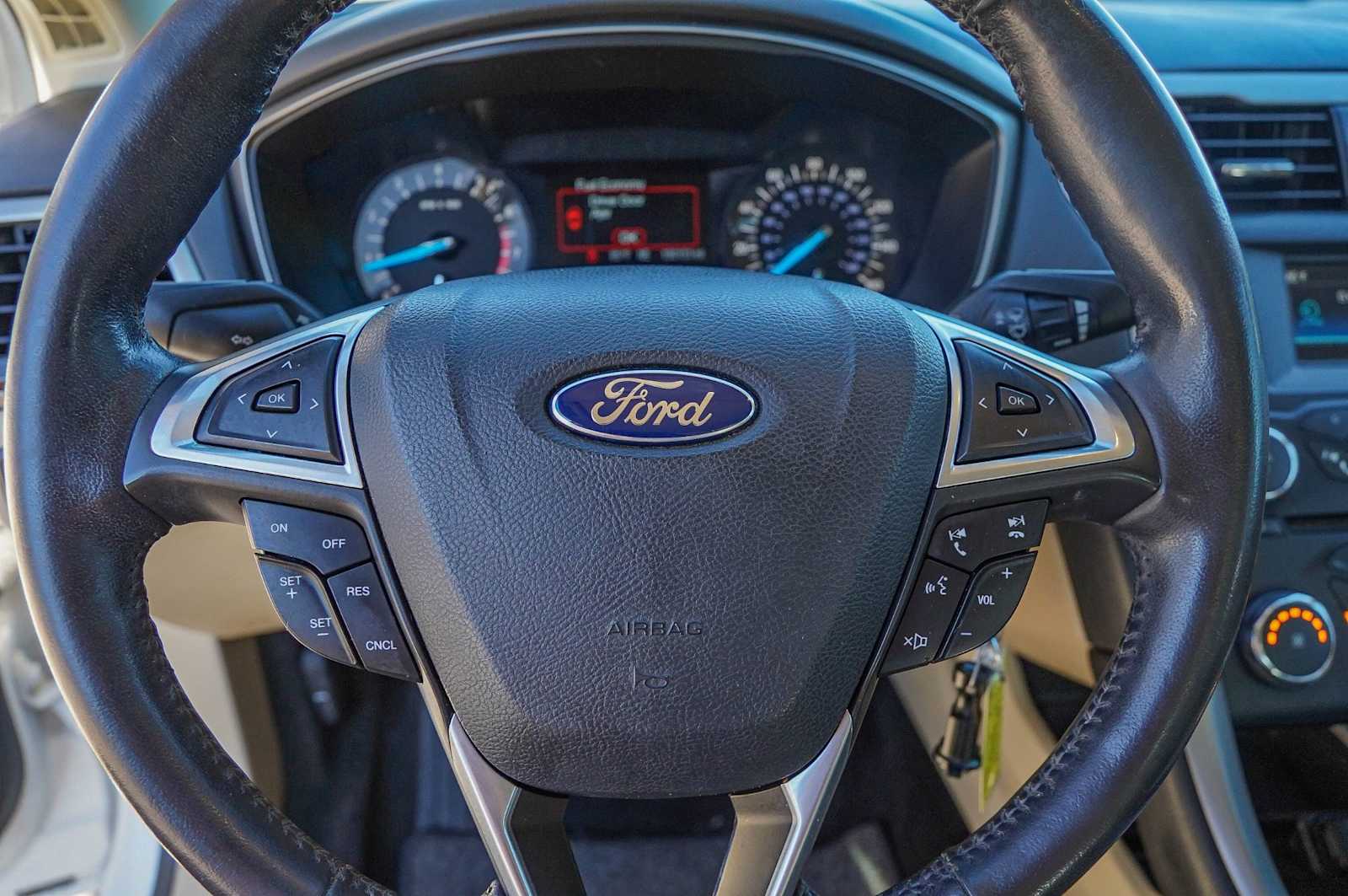 Thumbnail: 2014 Ford Fusion - 12