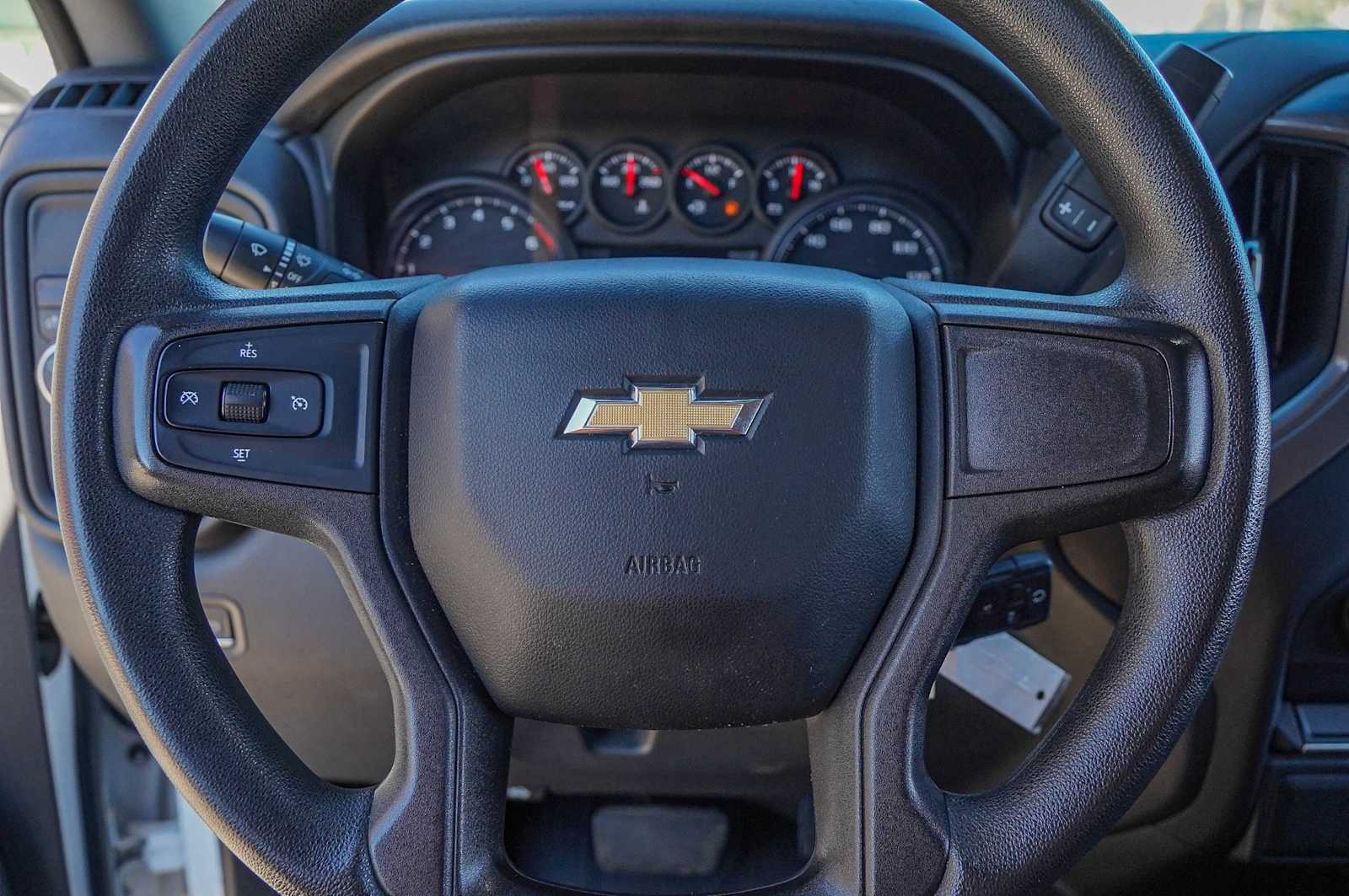 Thumbnail: 2019 Chevrolet Silverado 1500 - 12