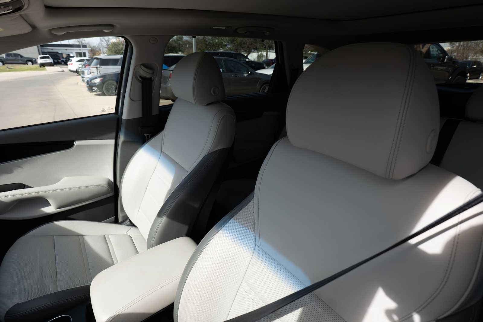 Thumbnail: 2018 Kia Sorento - 11