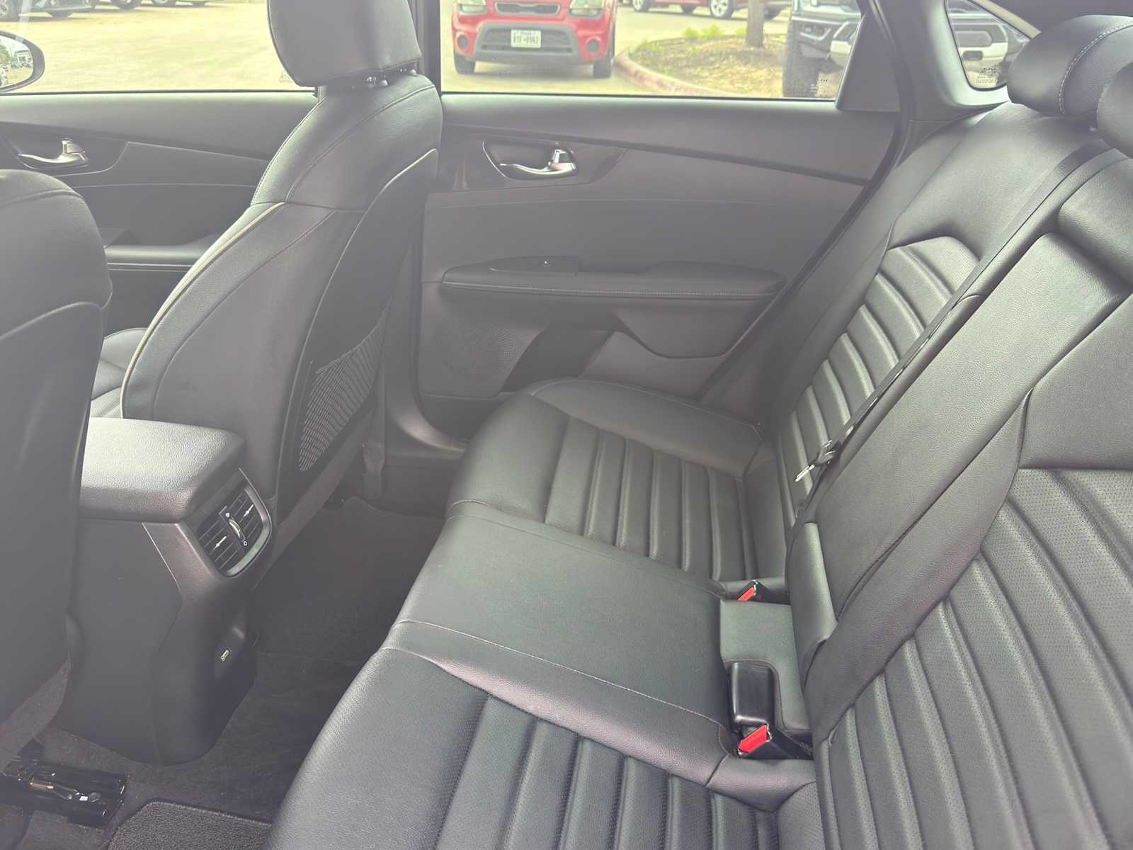 Thumbnail: 2024 Kia Forte - 29