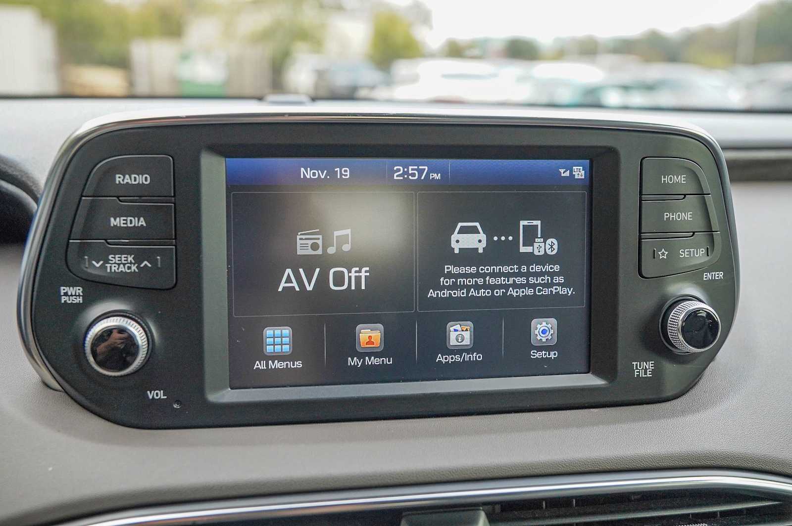 Thumbnail: 2019 Hyundai Santa Fe - 17