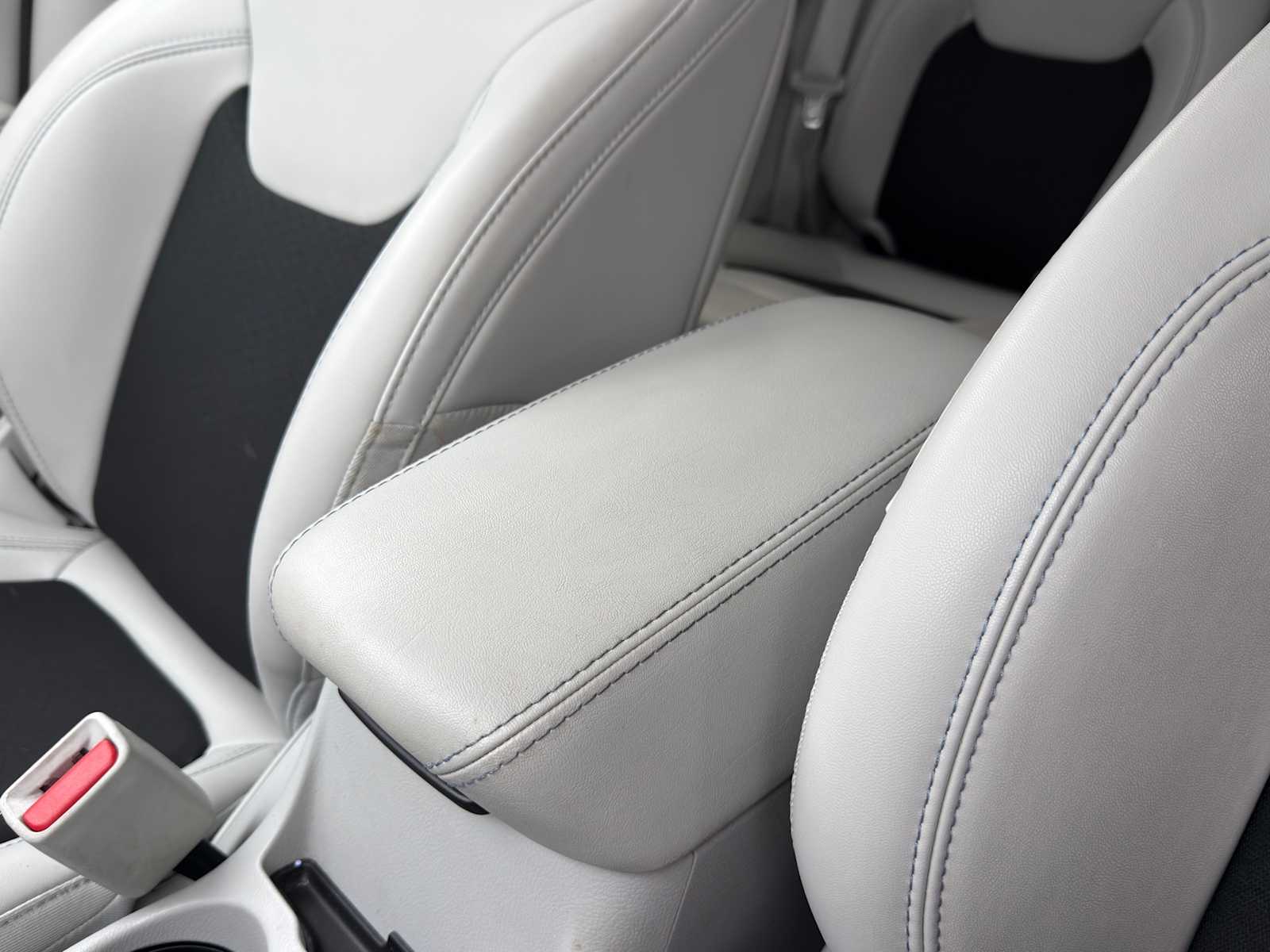 Thumbnail: 2021 Jeep Cherokee - 29