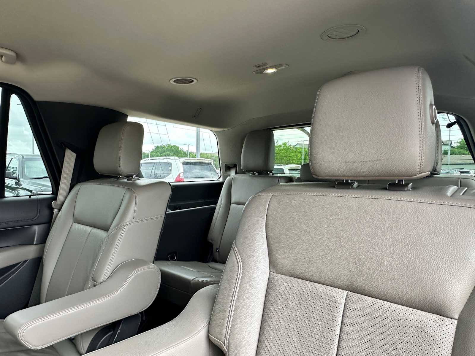 Thumbnail: 2020 Ford Expedition - 24