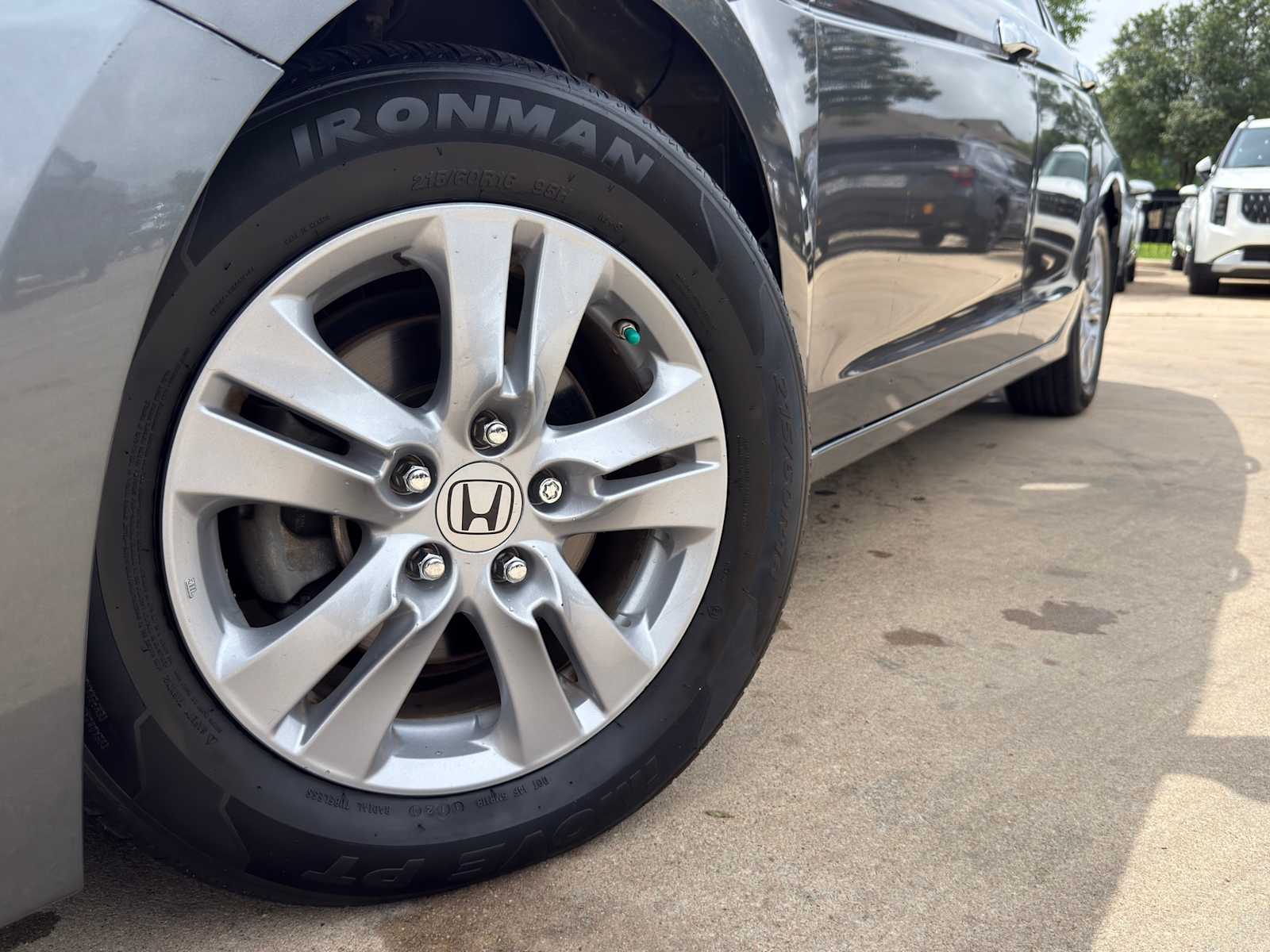 Thumbnail: 2011 Honda Accord - 3