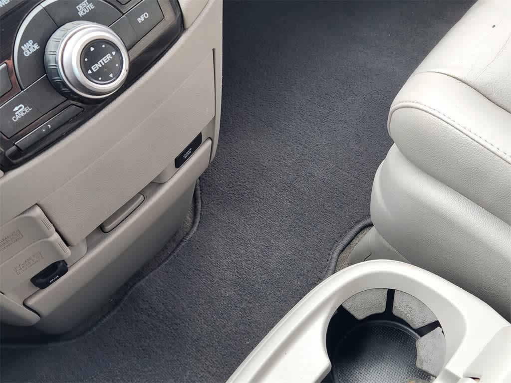 Thumbnail: 2013 Honda Odyssey - 20
