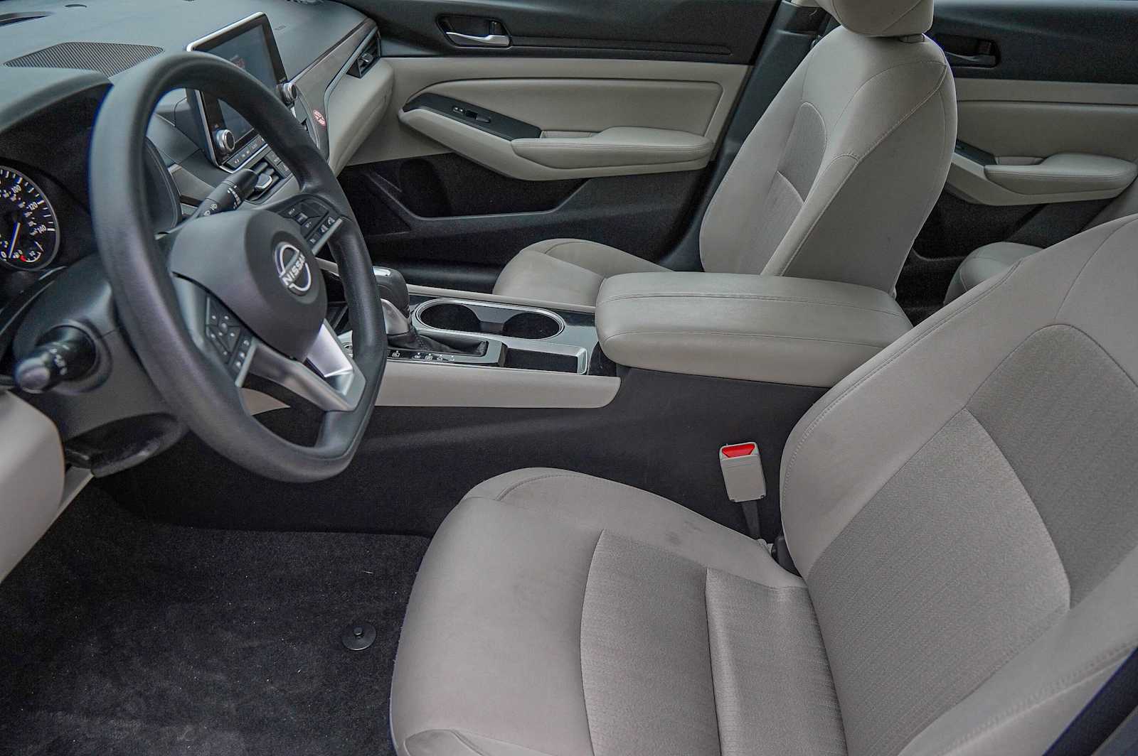 Thumbnail: 2024 Nissan Altima - 10