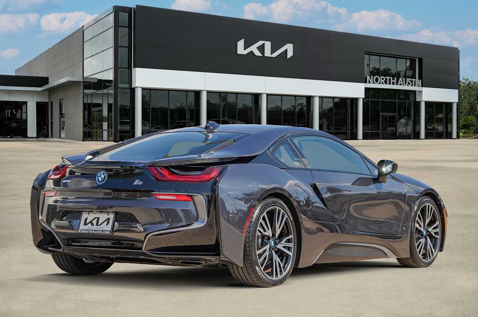 Thumbnail: 2016 BMW  - 8