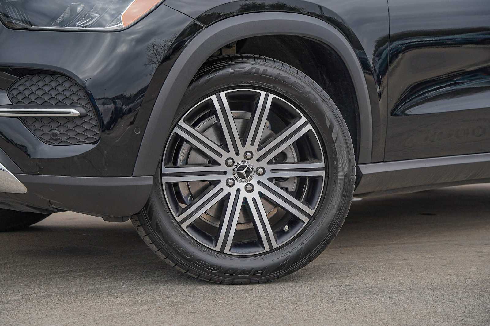 Thumbnail: 2024 Mercedes-Benz GLE - 2