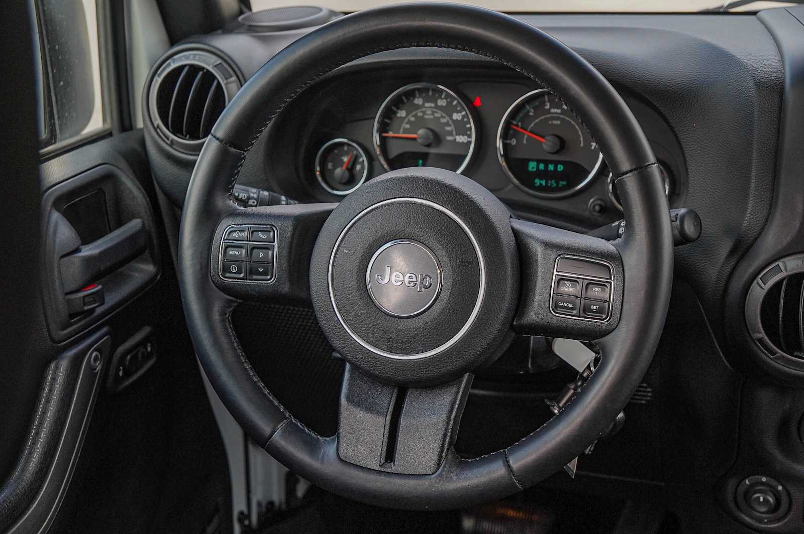 Thumbnail: 2016 Jeep Wrangler - 24