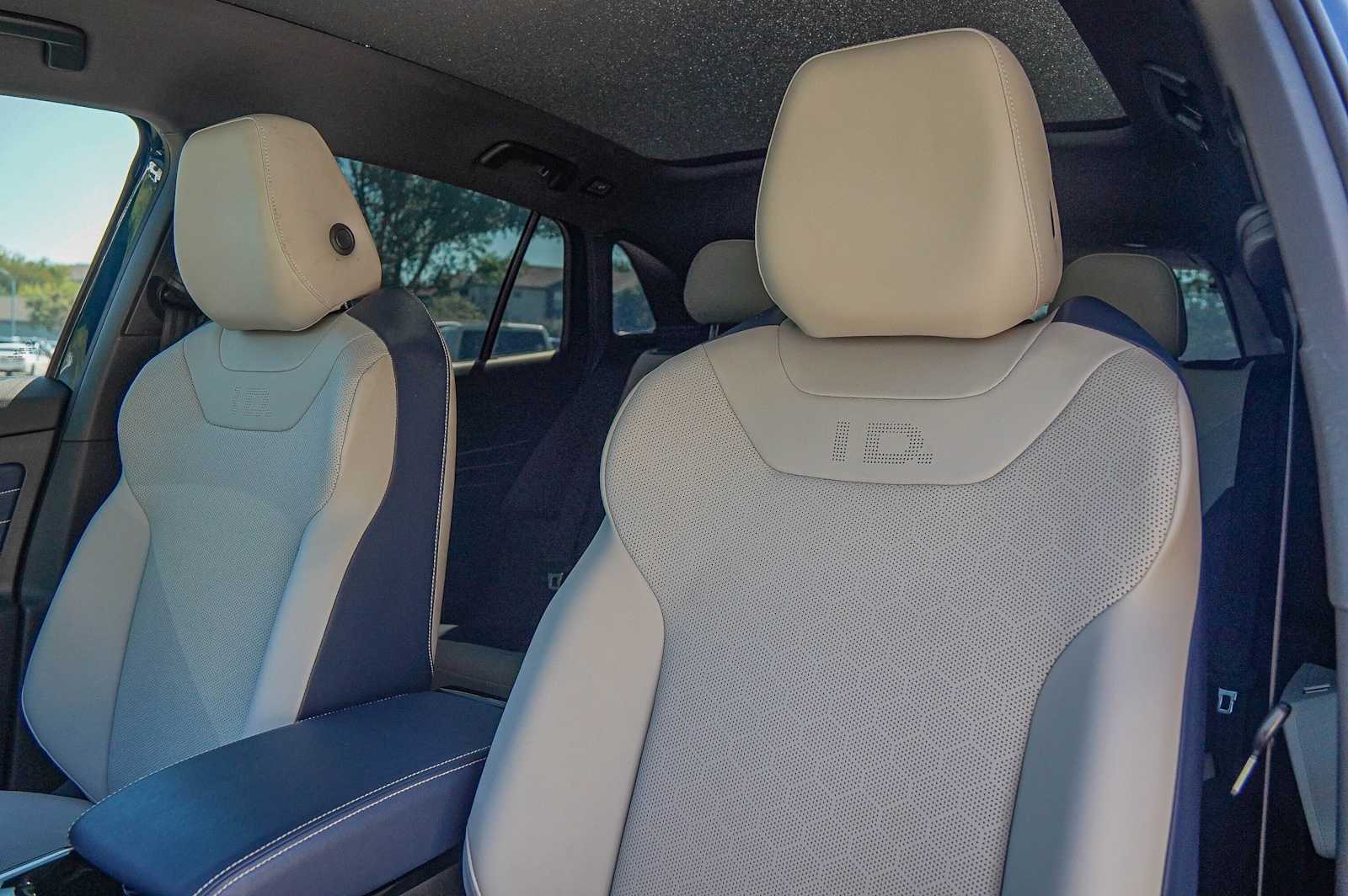 Thumbnail: 2023 Volkswagen ID.4 - 11