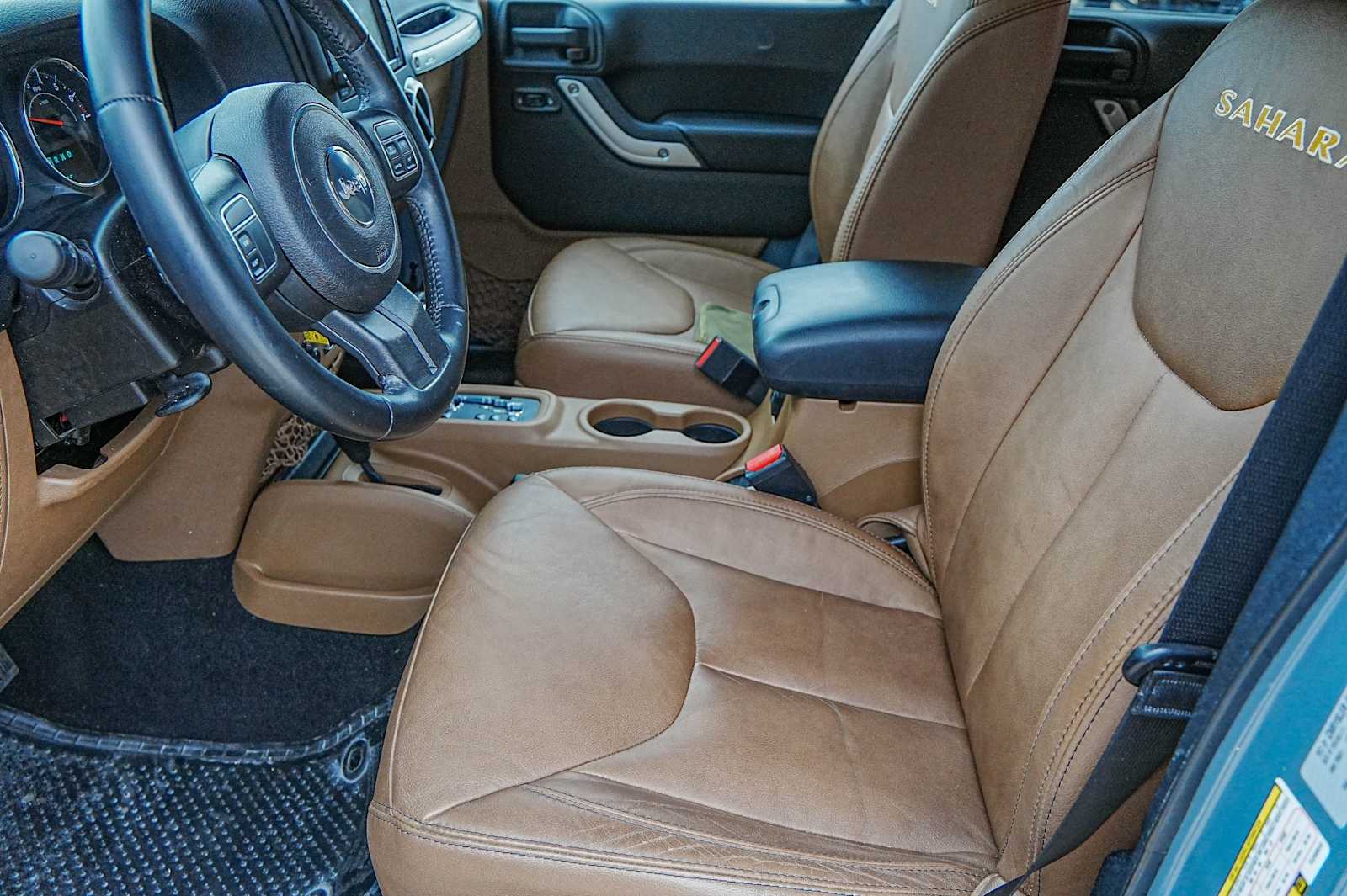 Thumbnail: 2015 Jeep Wrangler - 10