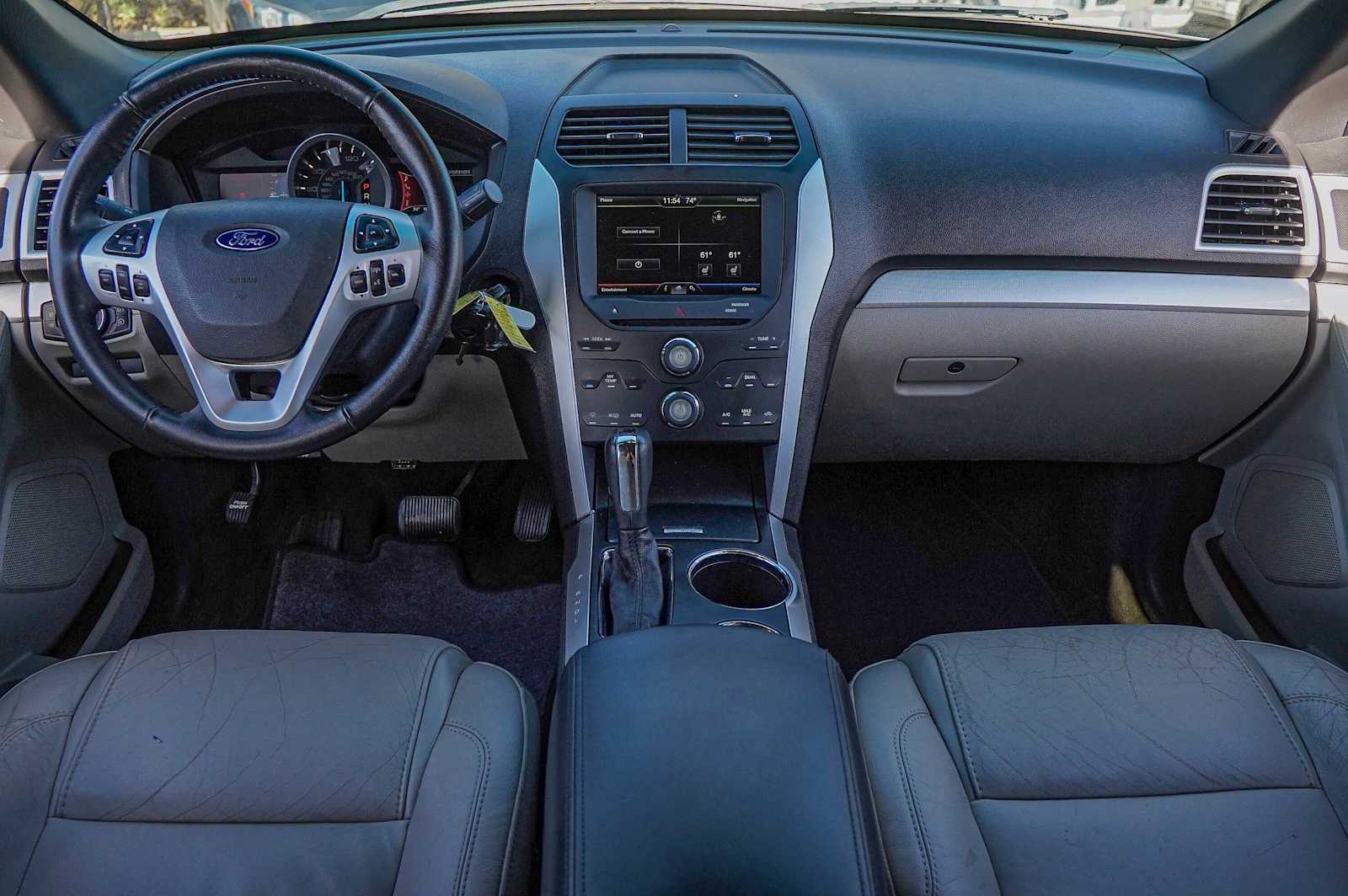 Thumbnail: 2012 Ford Explorer - 25