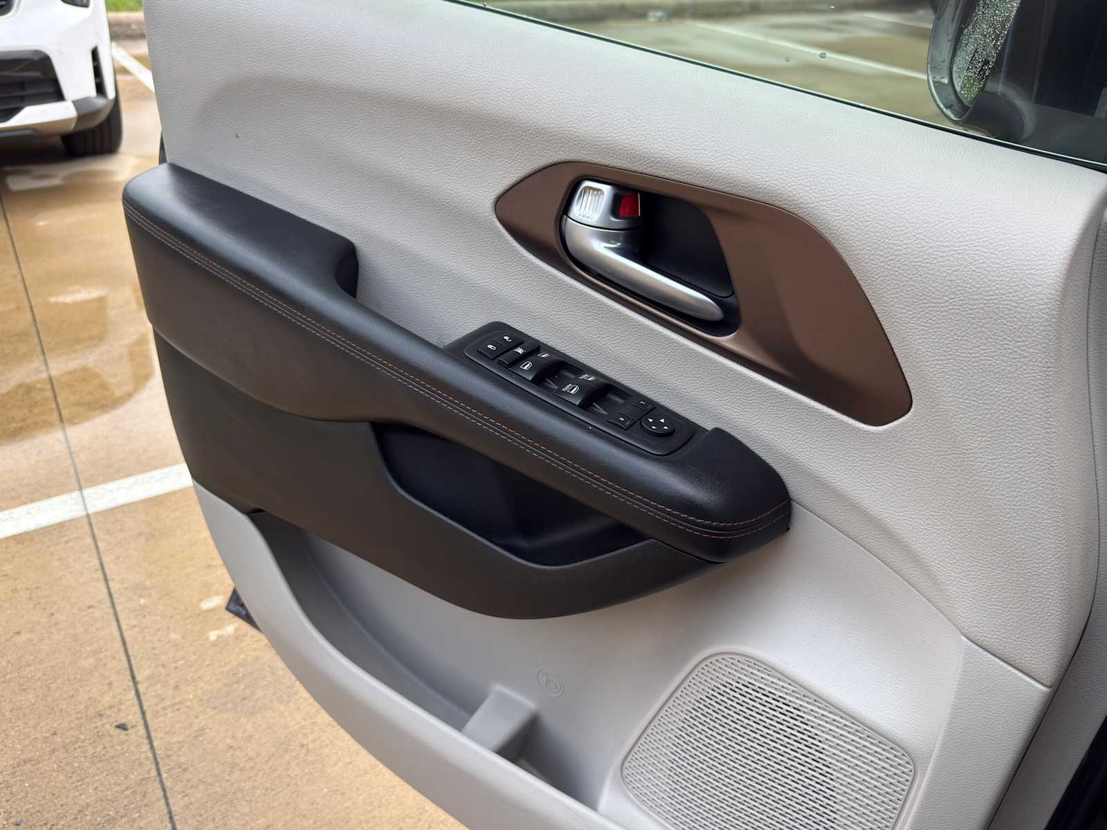Thumbnail: 2018 Chrysler Pacifica - 22