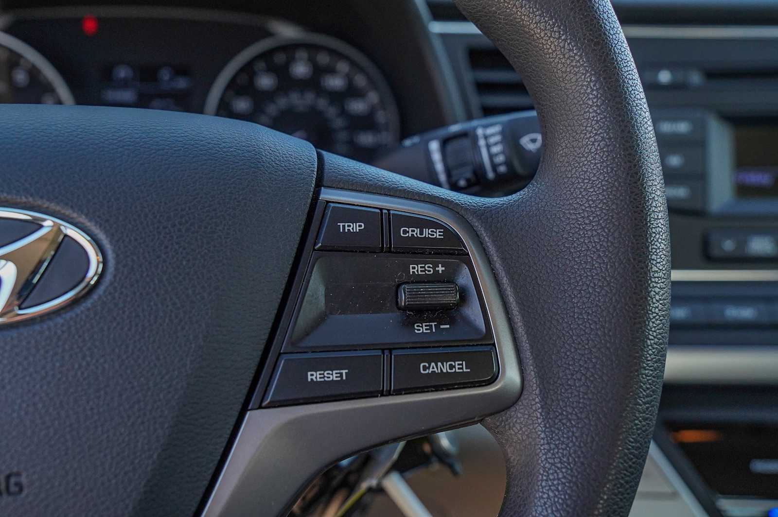 Thumbnail: 2017 Hyundai Elantra - 14