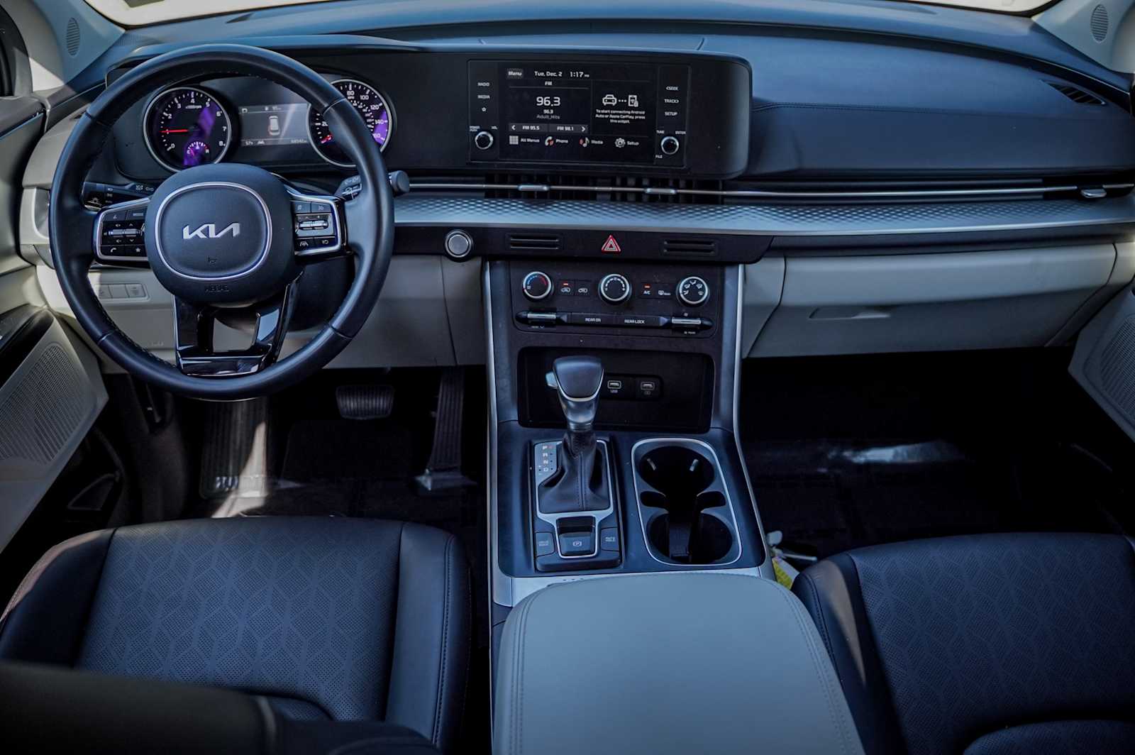 Thumbnail: 2024 Kia Carnival - 22